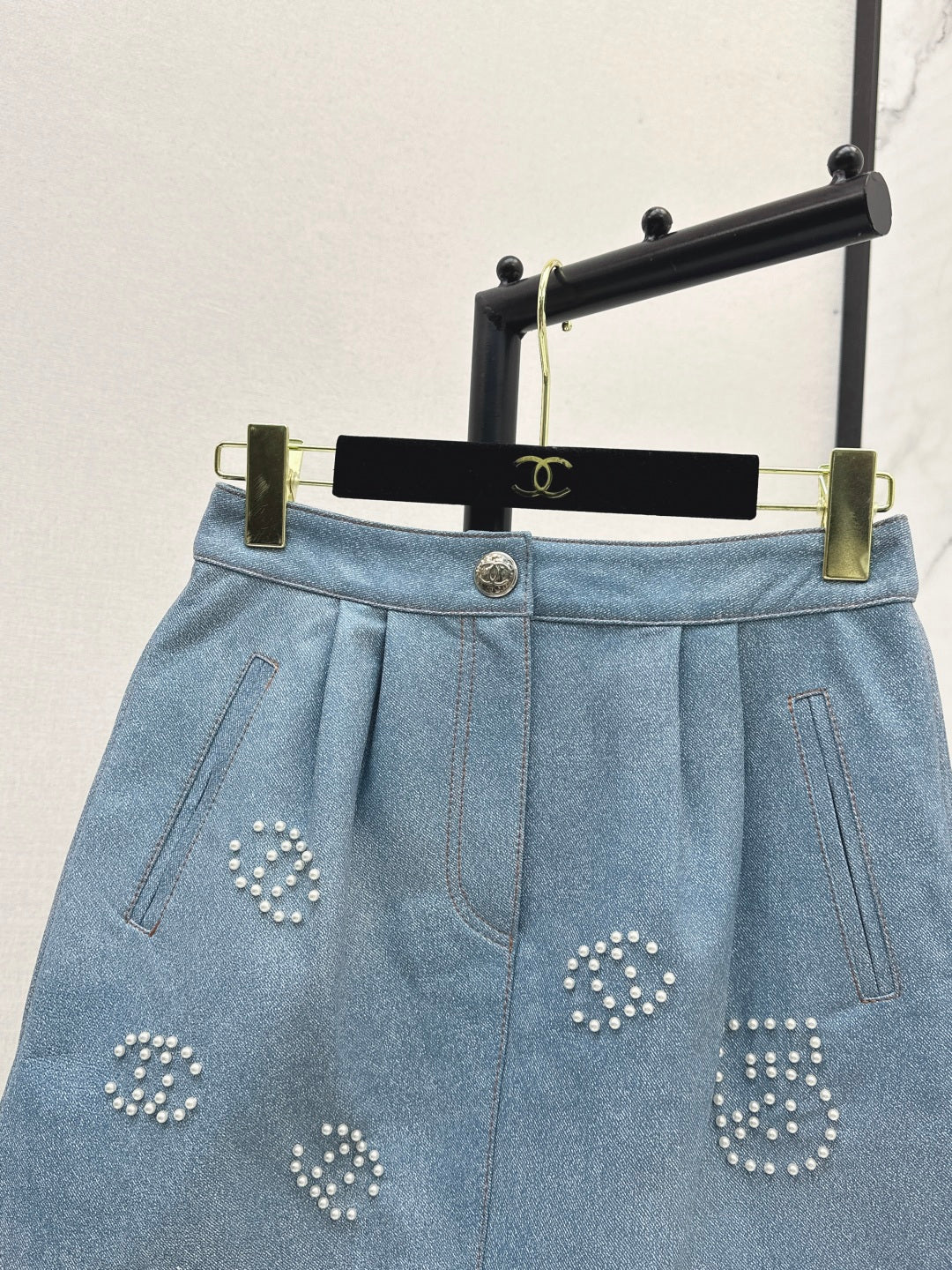 Chan 25fw leather skirt