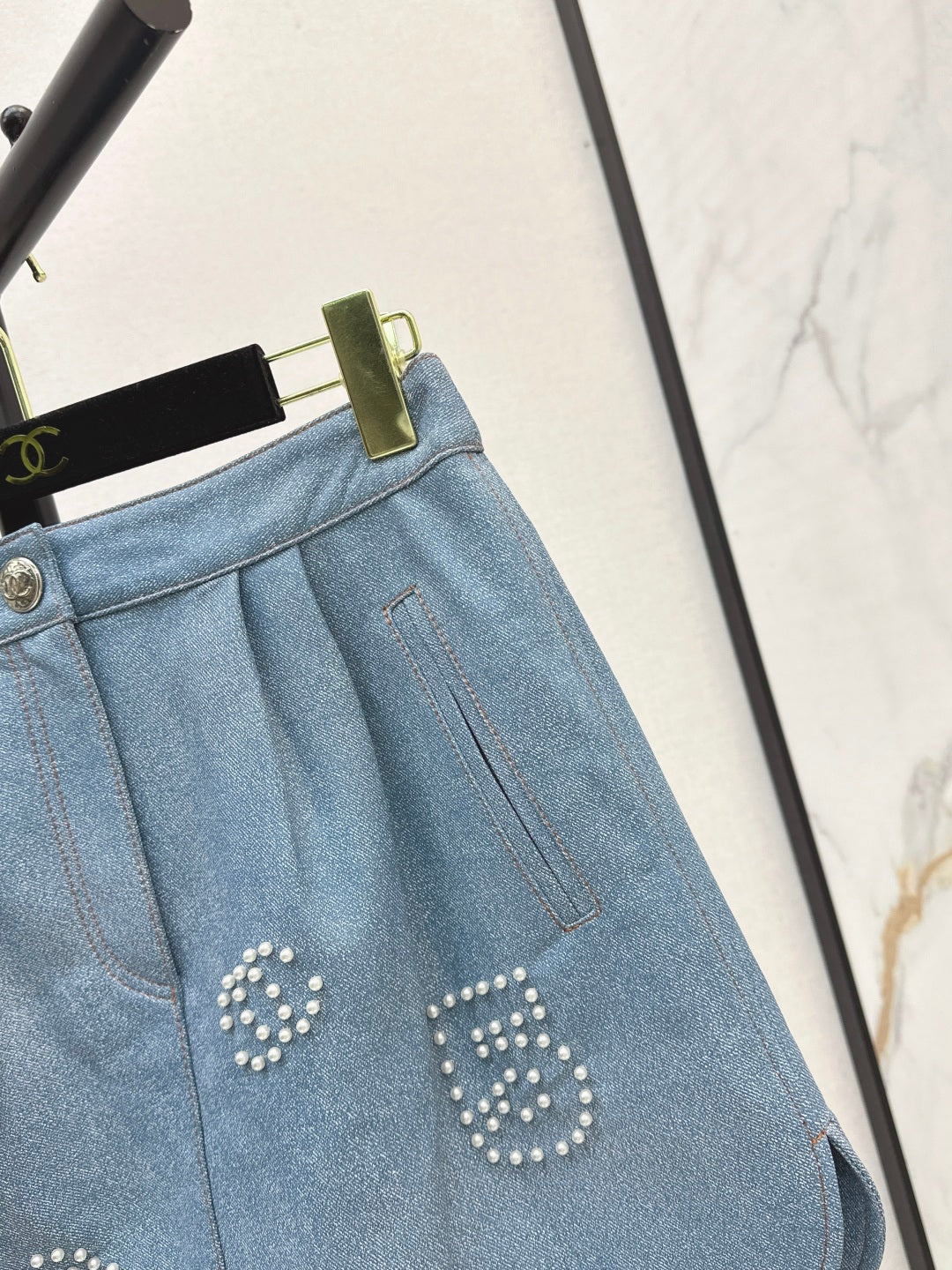 Chan 25fw leather skirt