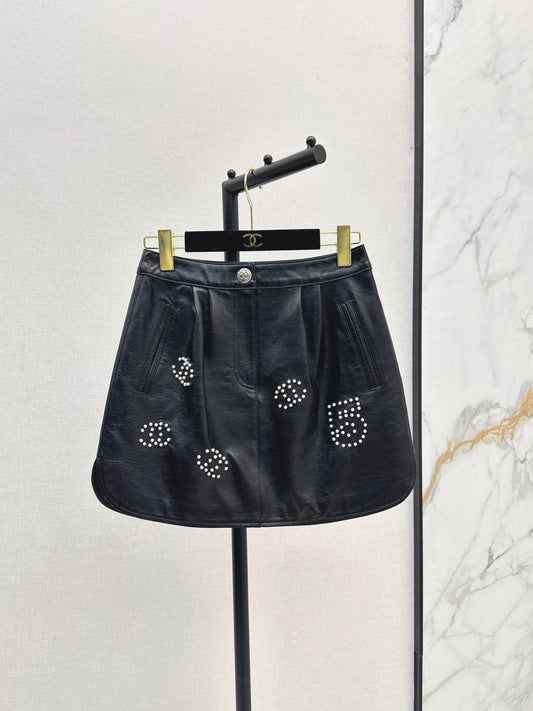 Chan 25fw leather skirt
