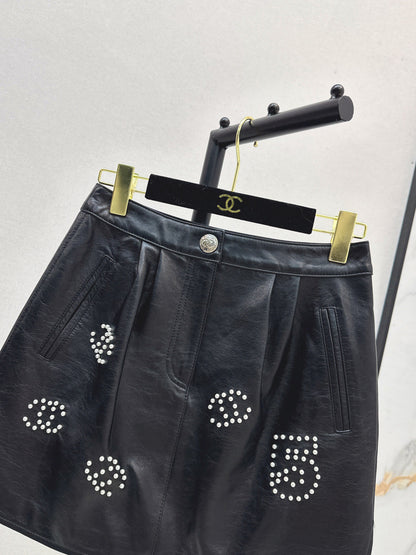 Chan 25fw leather skirt