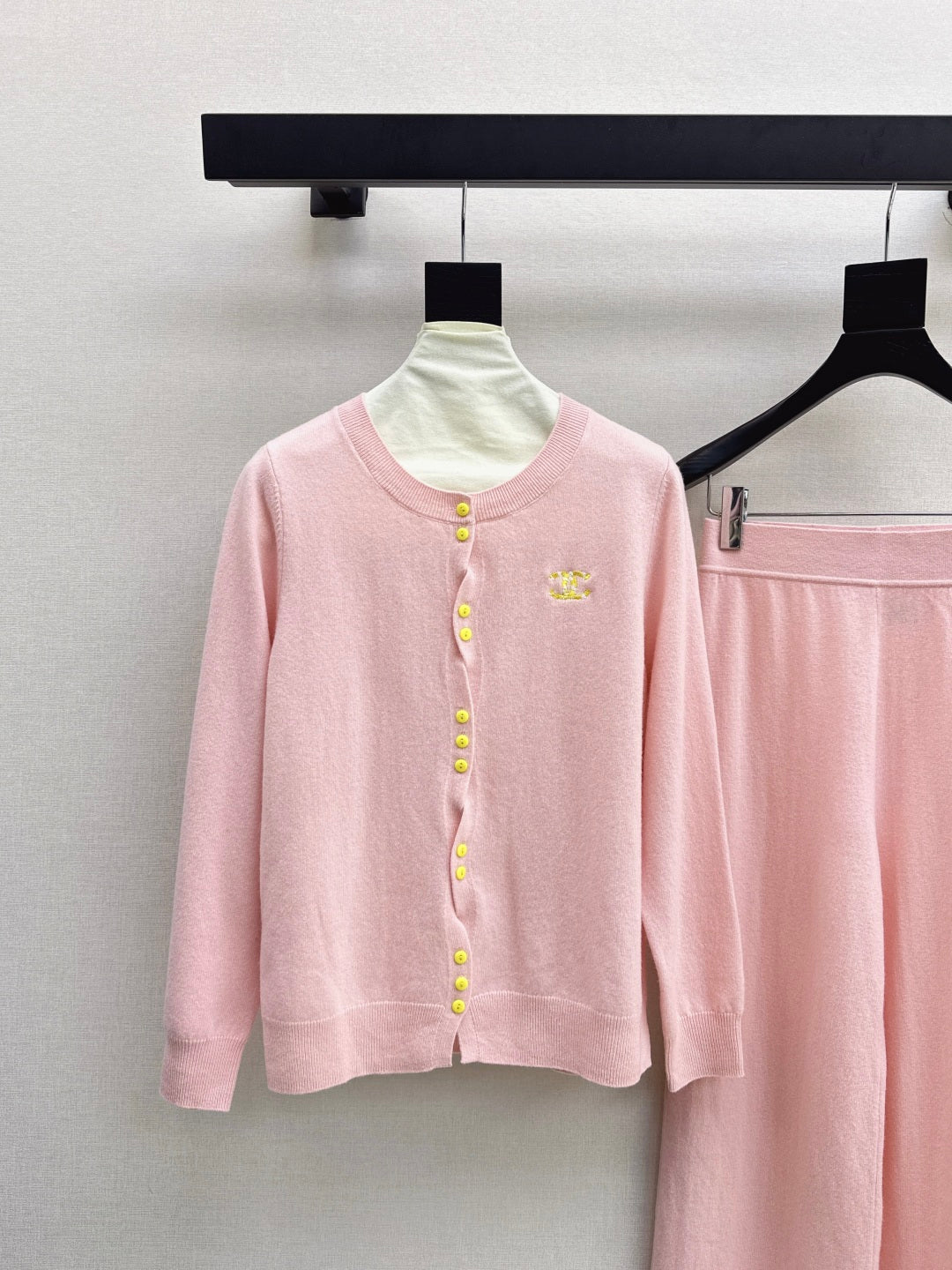 Chan 25fw knitted suit