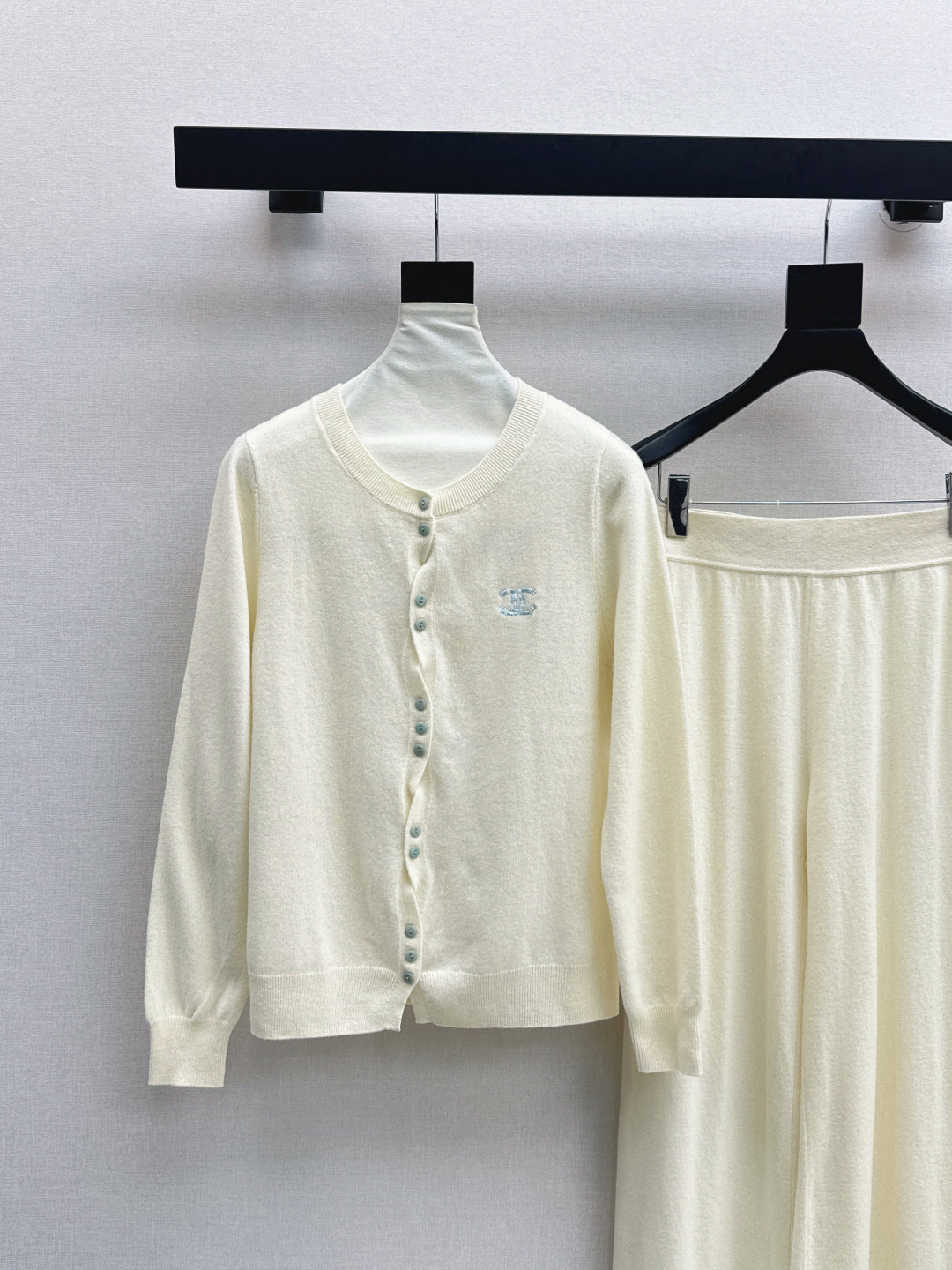 Chan 25fw knitted suit