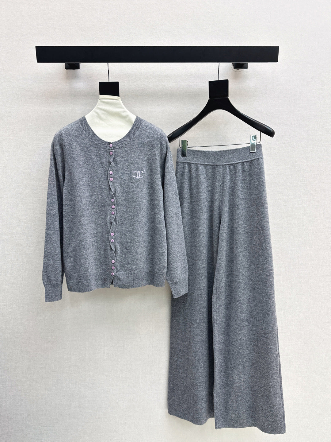 Chan 25fw knitted suit