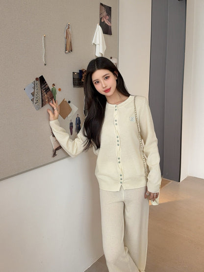 Chan 25fw knitted suit