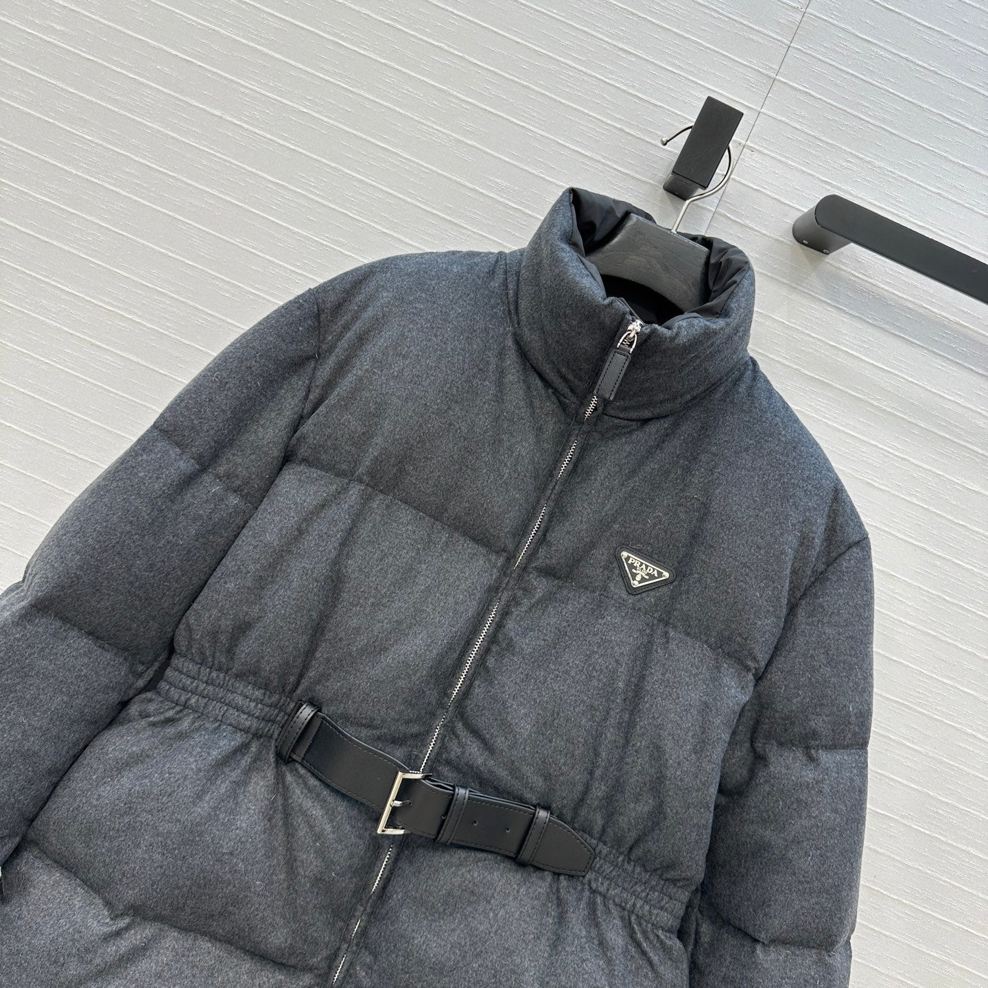 Pra 25fw down jacket