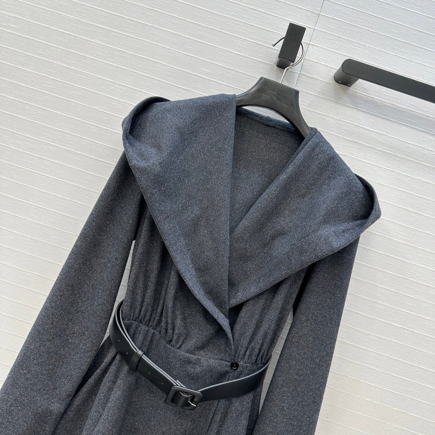 Alai 25fw hoodie dress