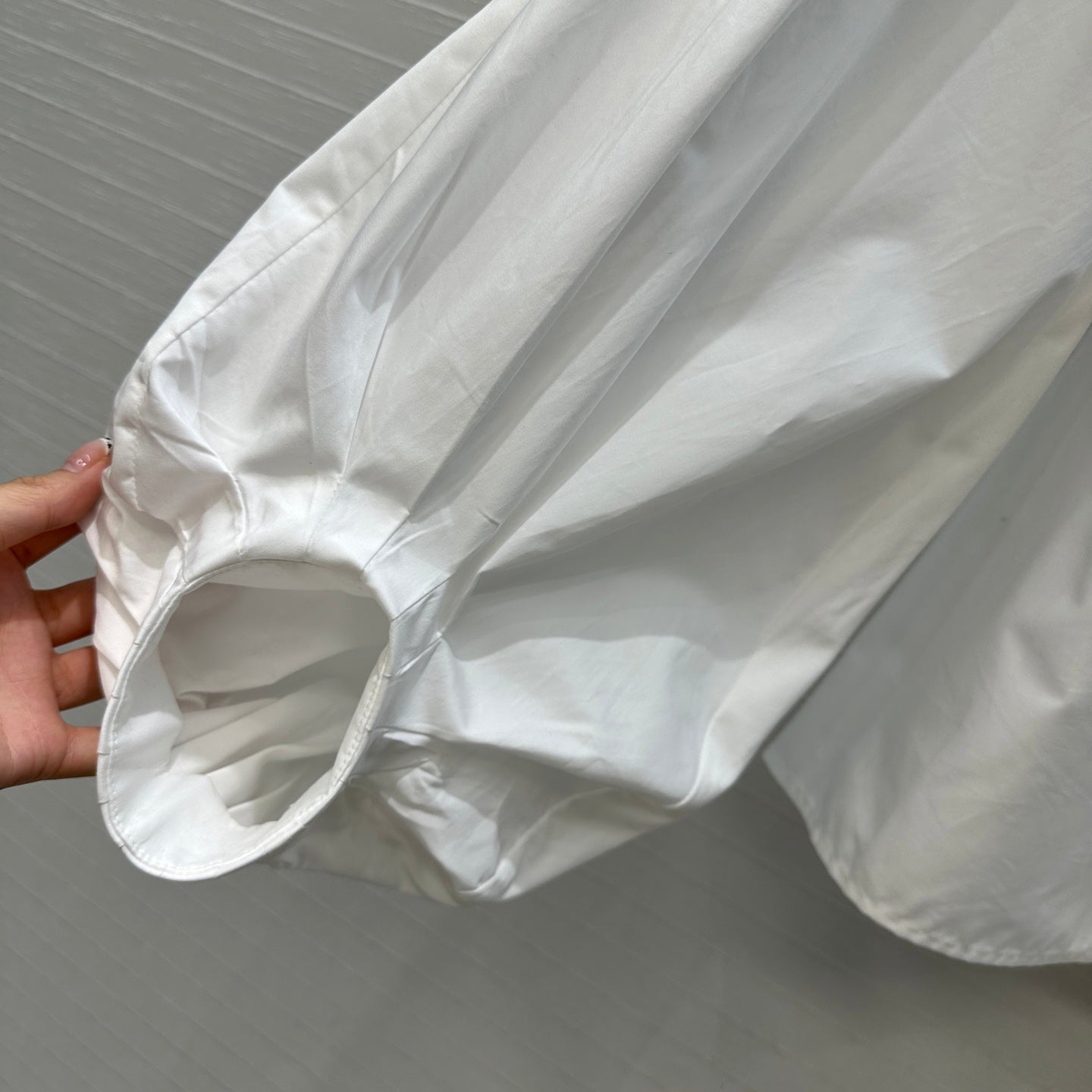 Alai 25fw pleated shirt