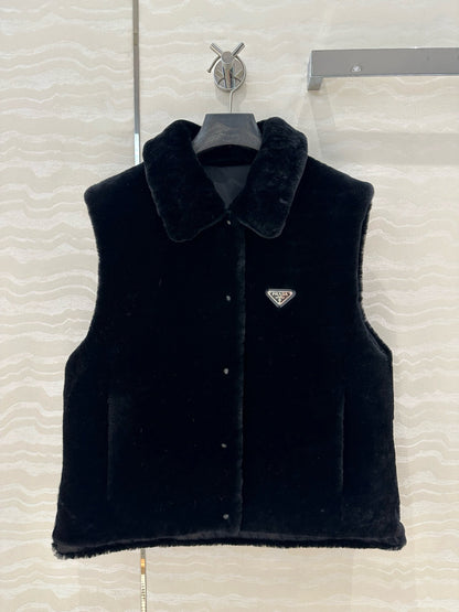 Pra 25fw fur vest