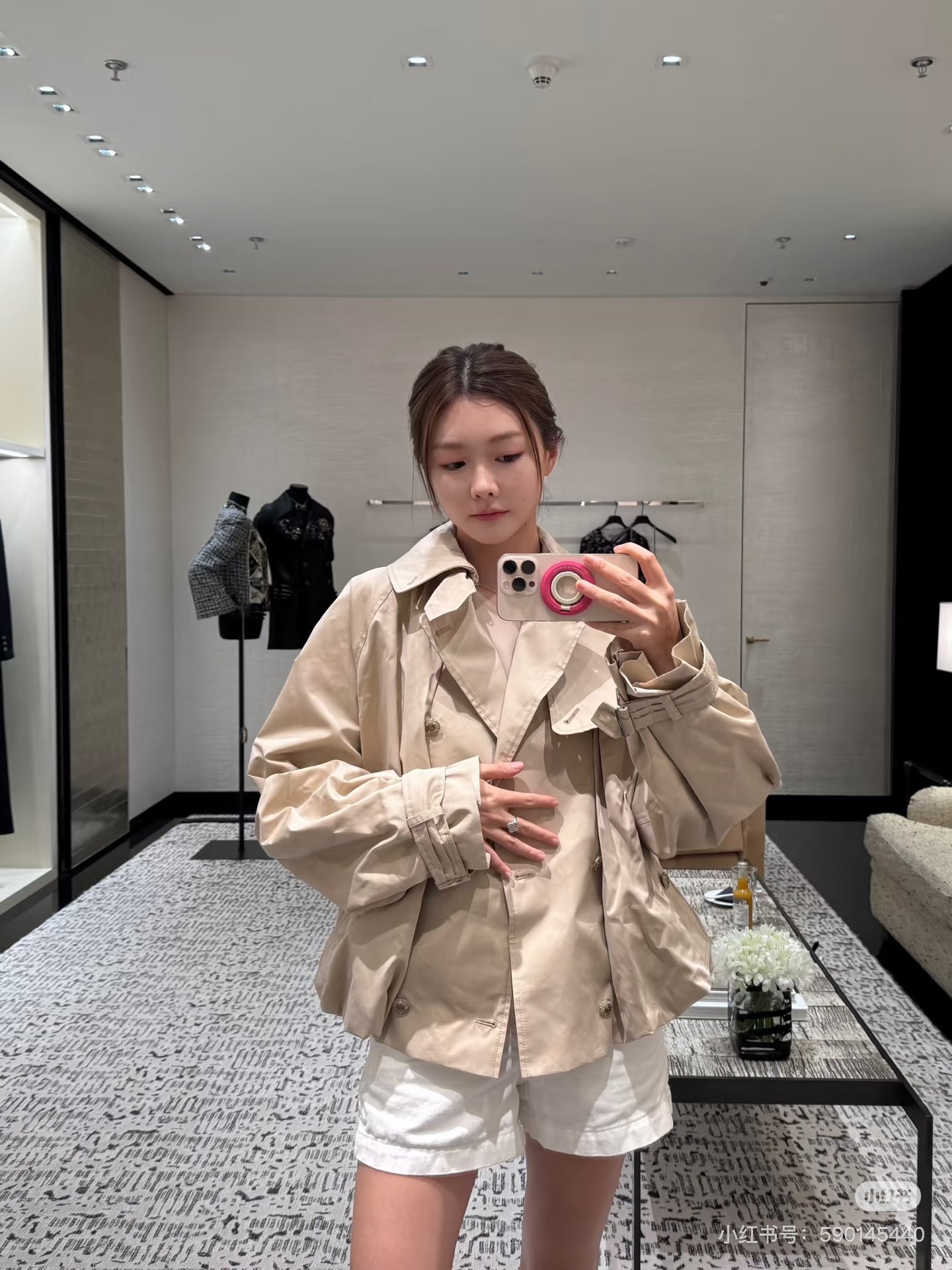 Guc 25fw  short trench coat