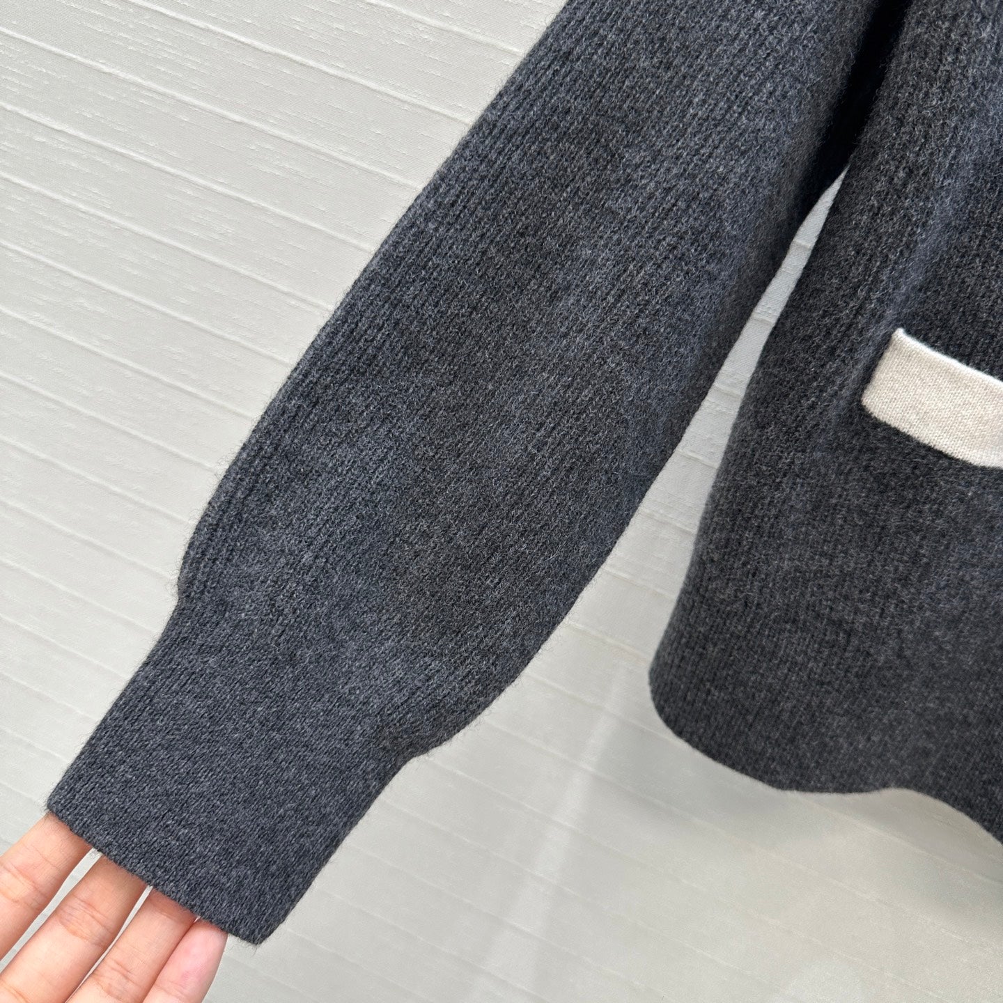 Brune 25fw knitted sweated