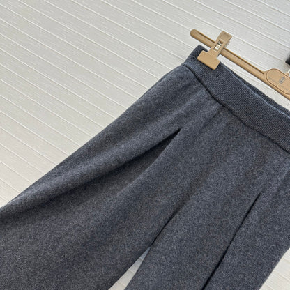 Brune 25fw knitted pants