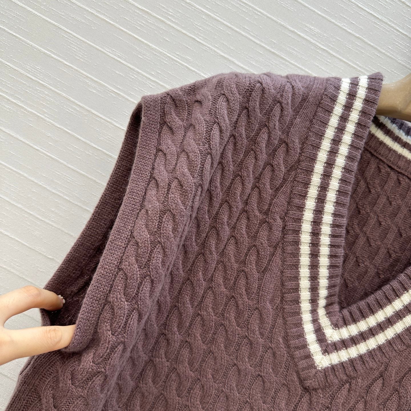 Brune 25fw knitted vest