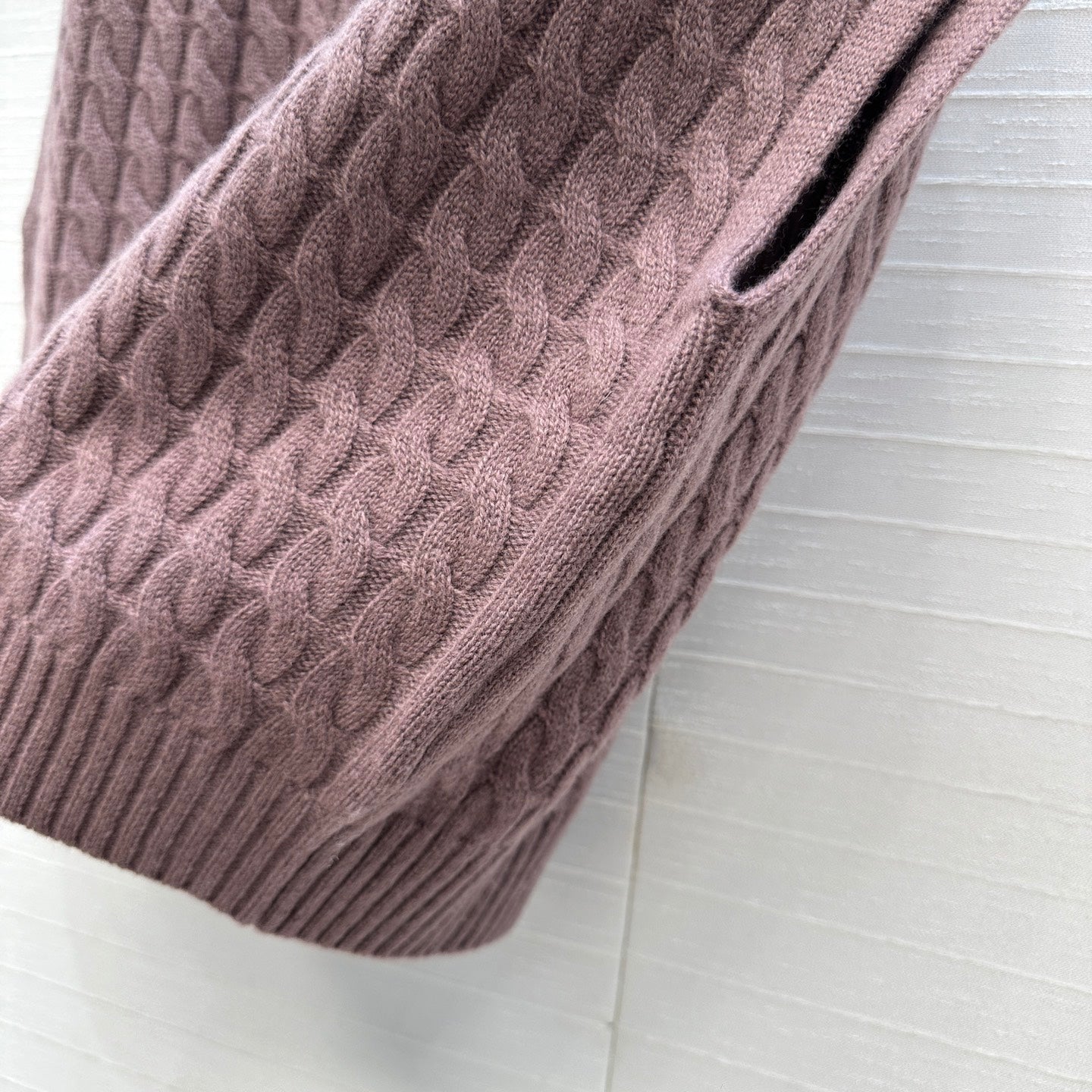 Brune 25fw knitted vest