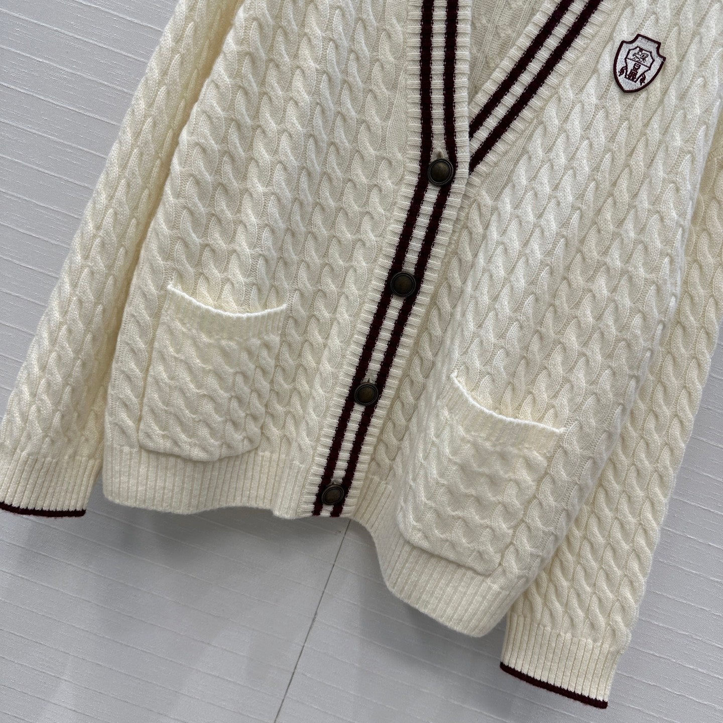 Brune 25fw knitted cardigan
