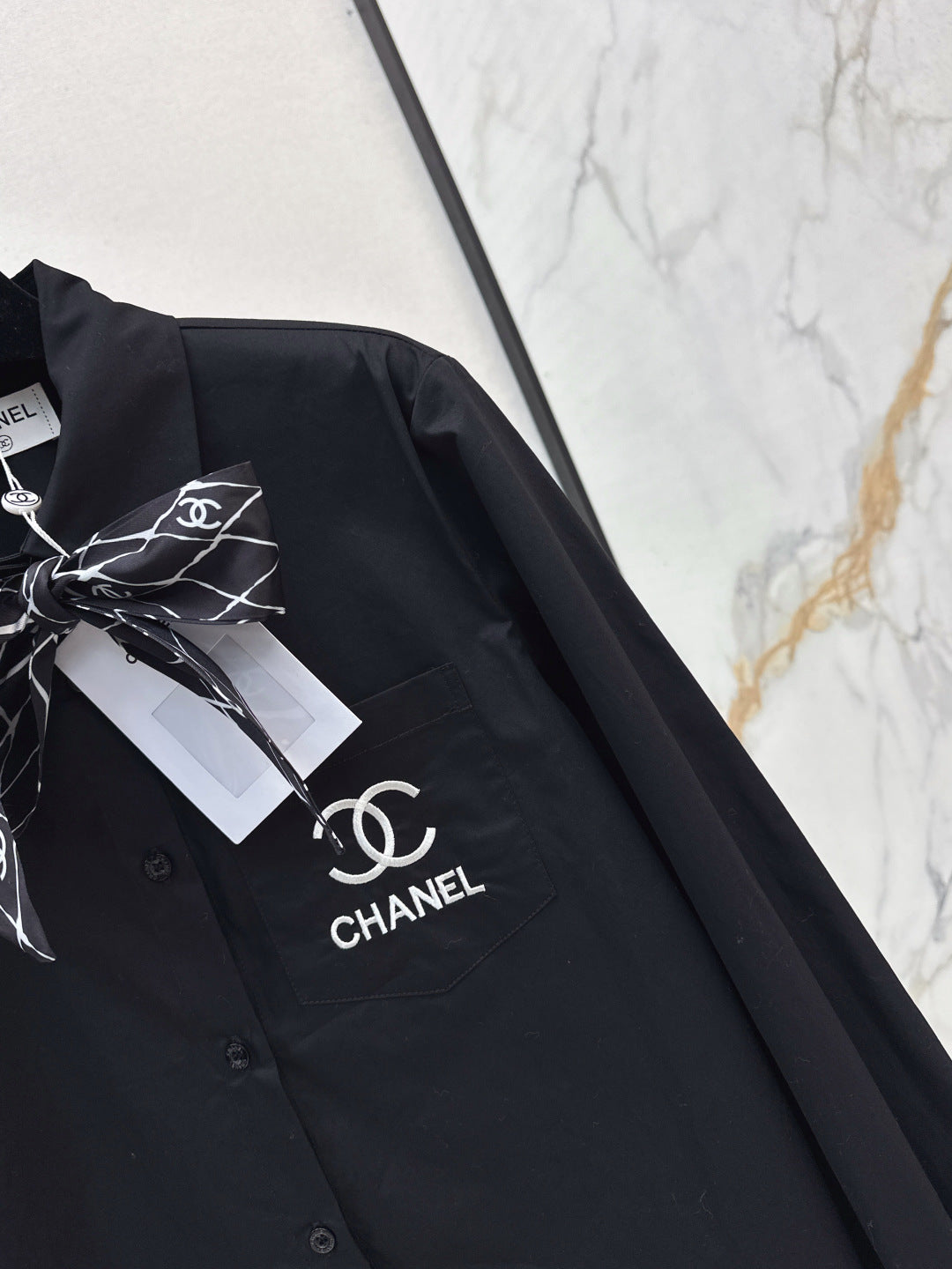 Chan 25fw scarf shirt