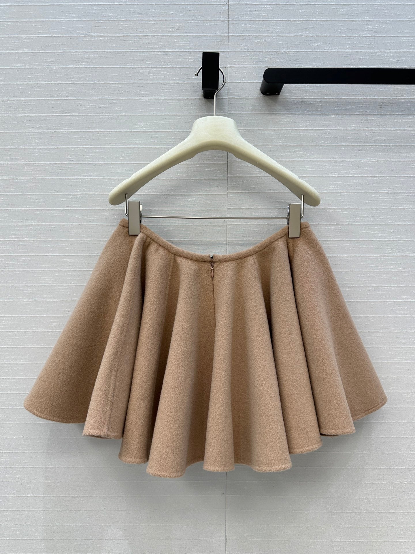 Alai 25fw  winkles skirt