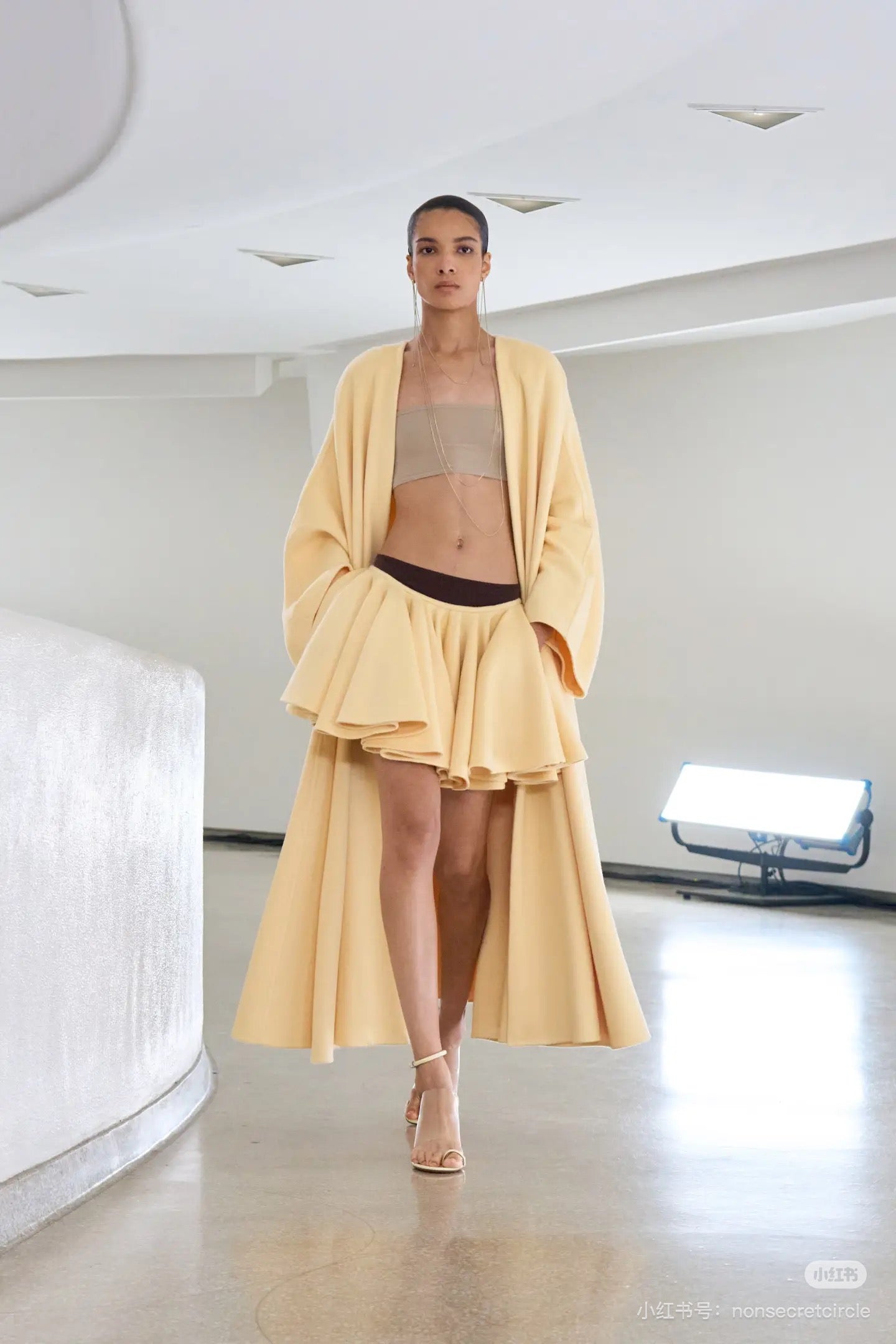 Alai 25fw  winkles skirt