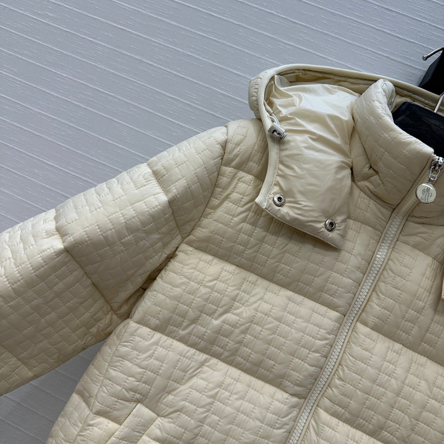 Mon 25fw down jacket