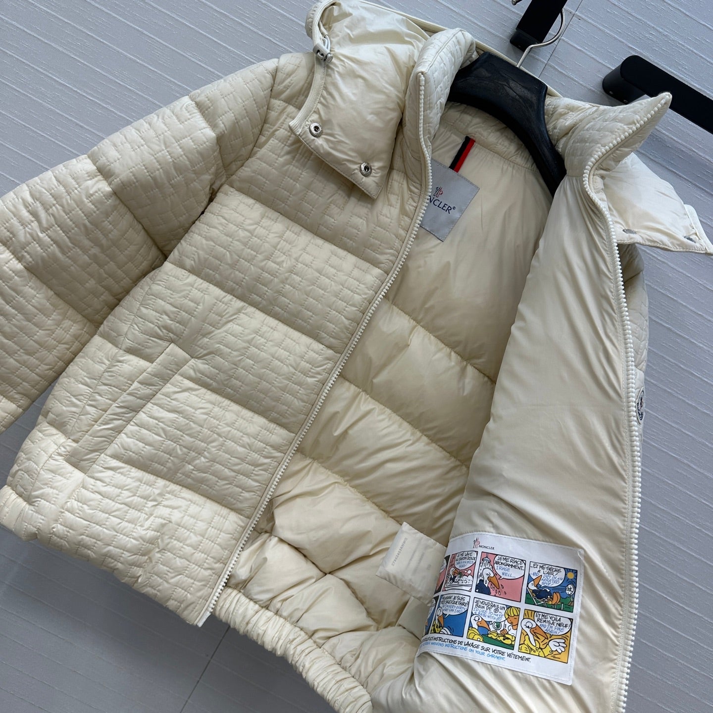 Mon 25fw down jacket