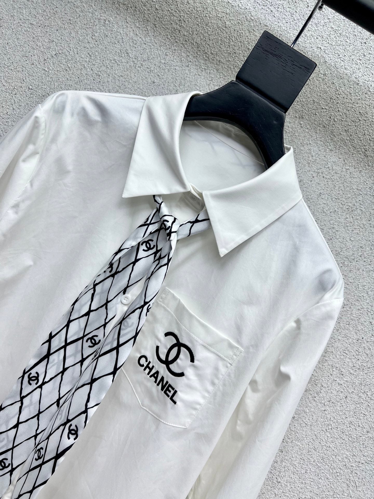 Guc 25fw embroidered shirt