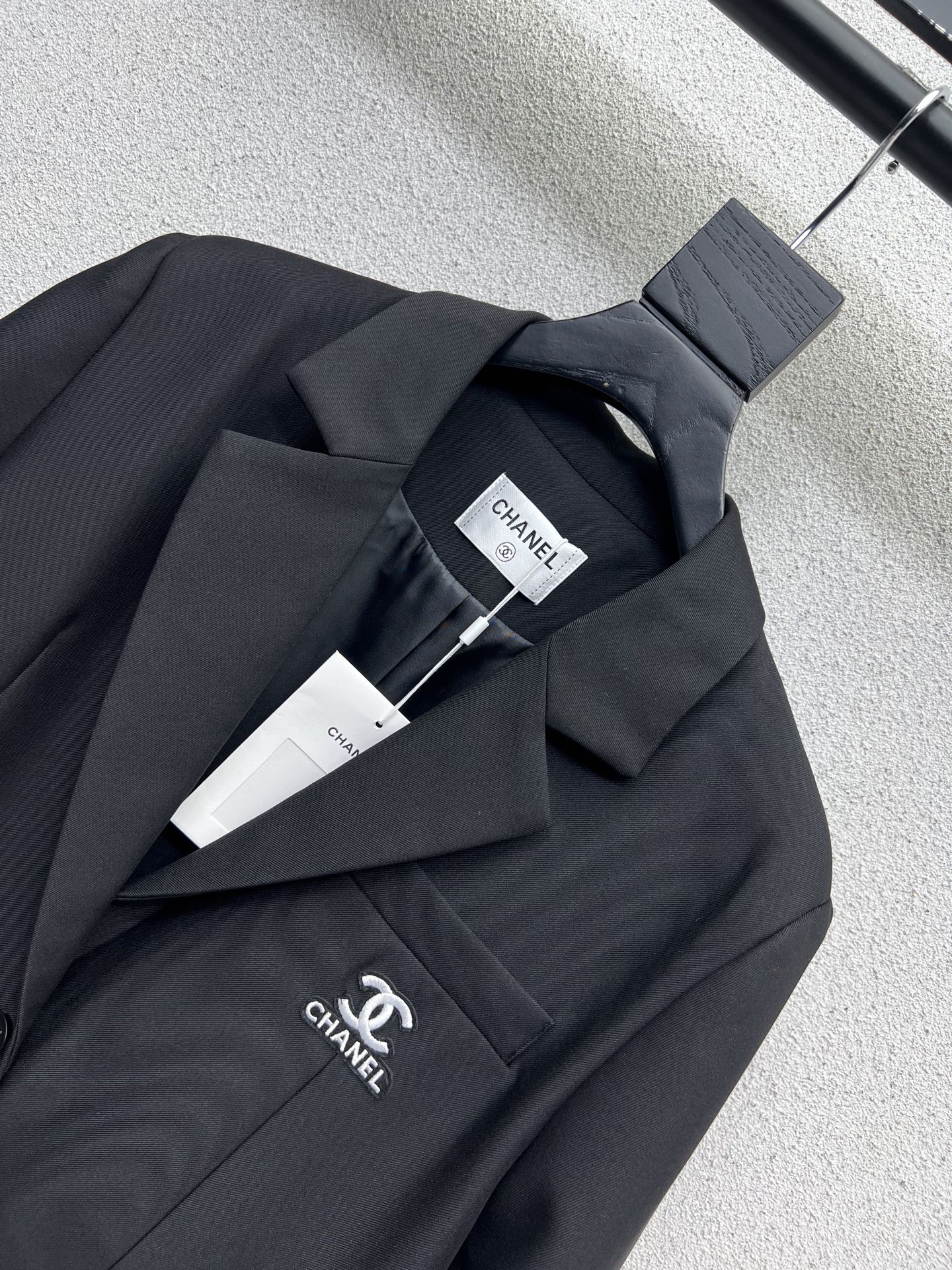 Guc 25fw embroidered jacket