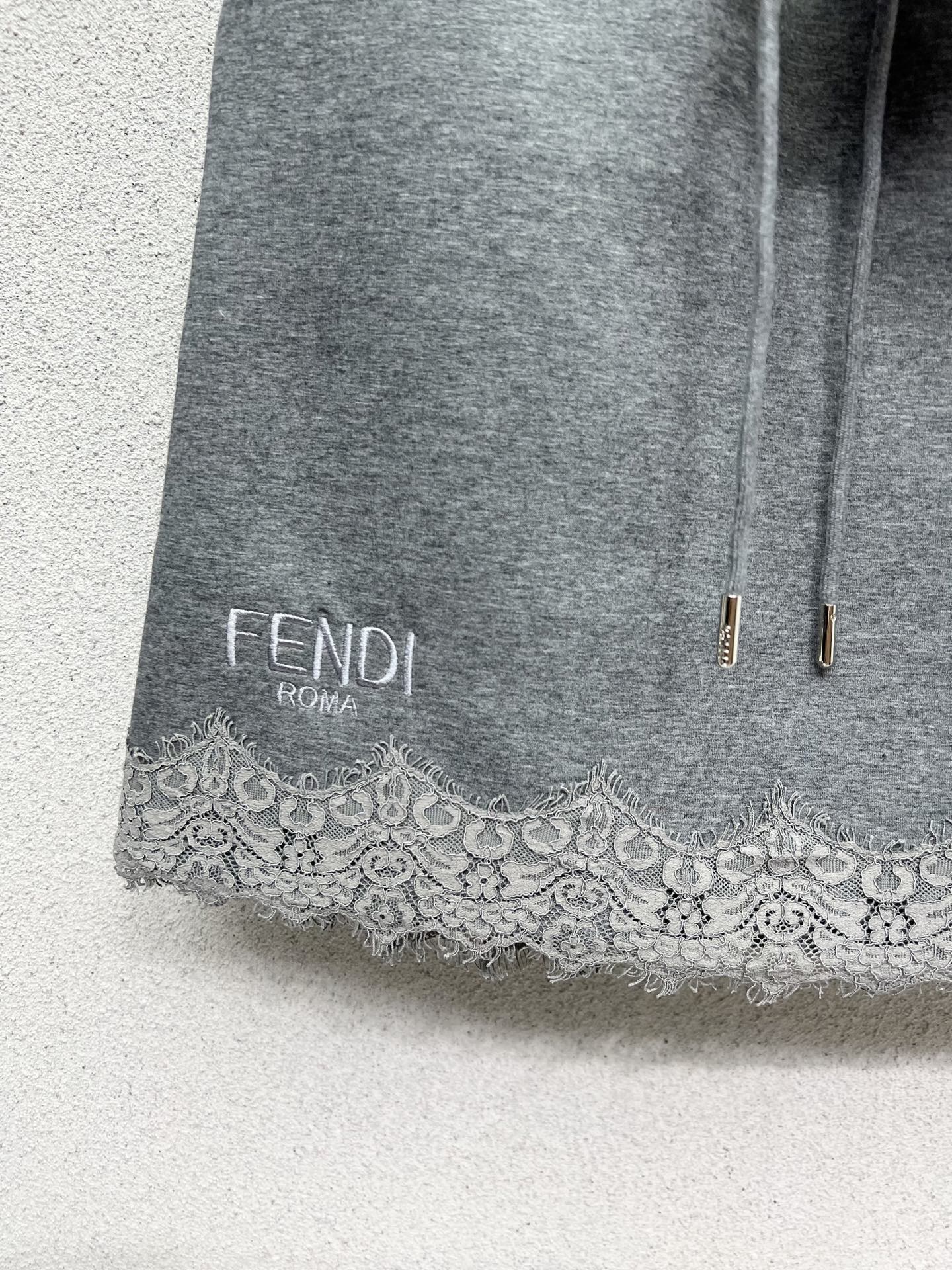 Fend 25fw lace suit