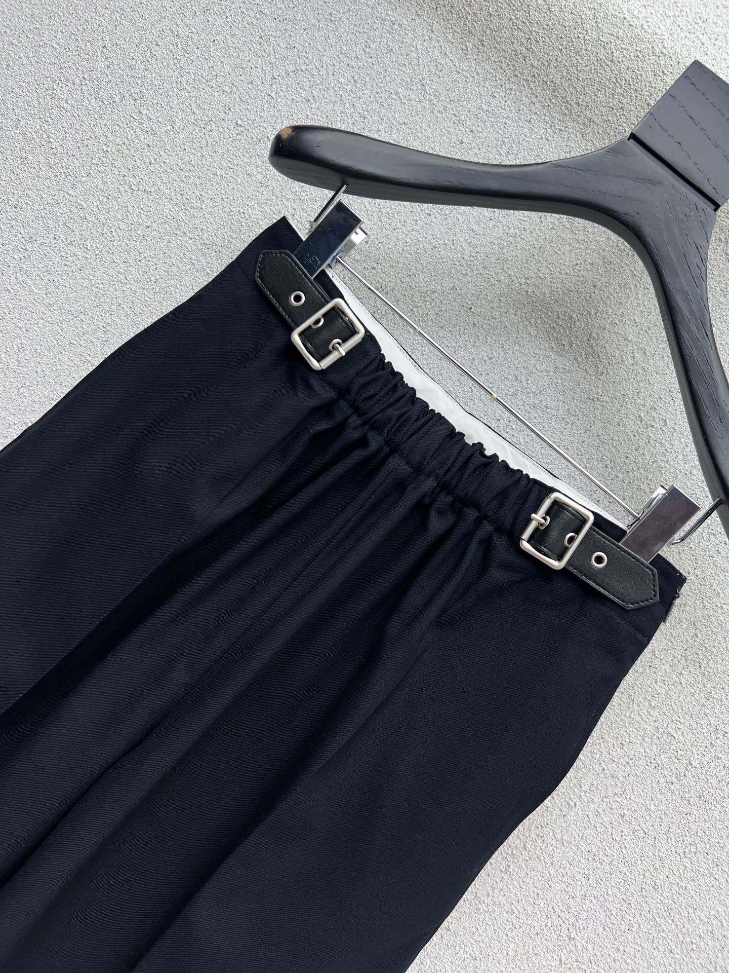 Loe 25fw all-match short