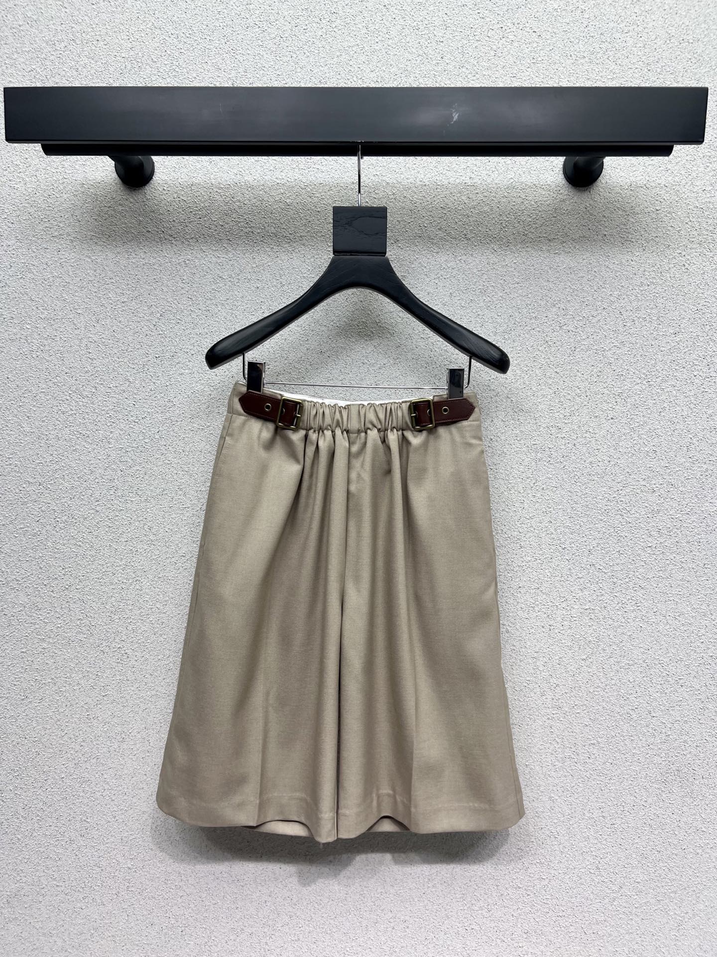 Loe 25fw all-match short