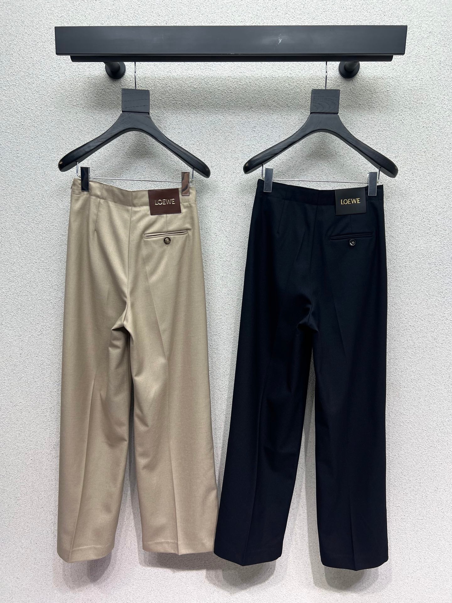 Loe 25fw all-match pants