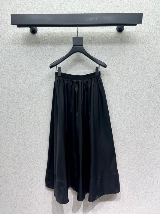 CD 25fw pleated skirts