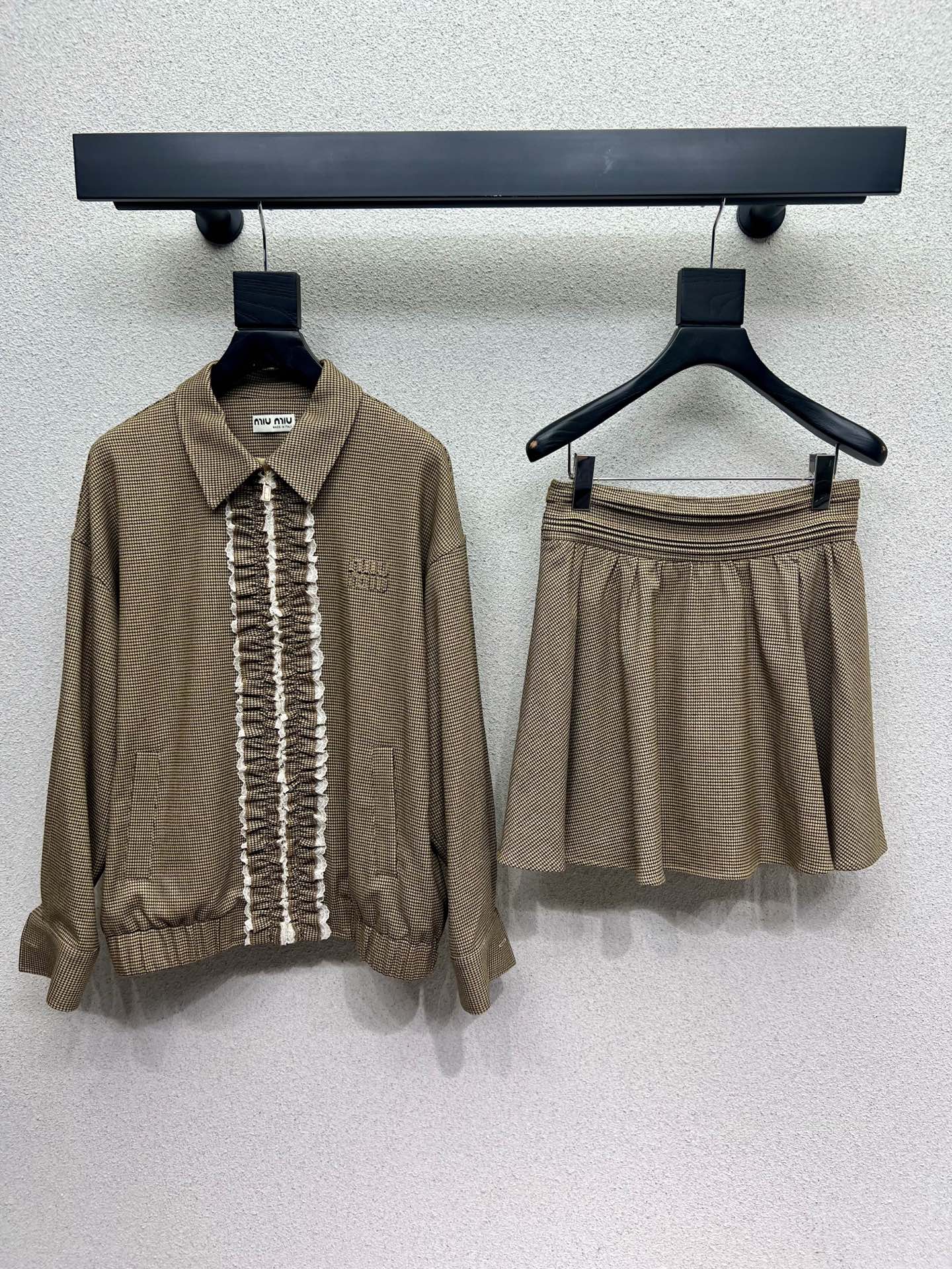 Miu 25fw pleated suit