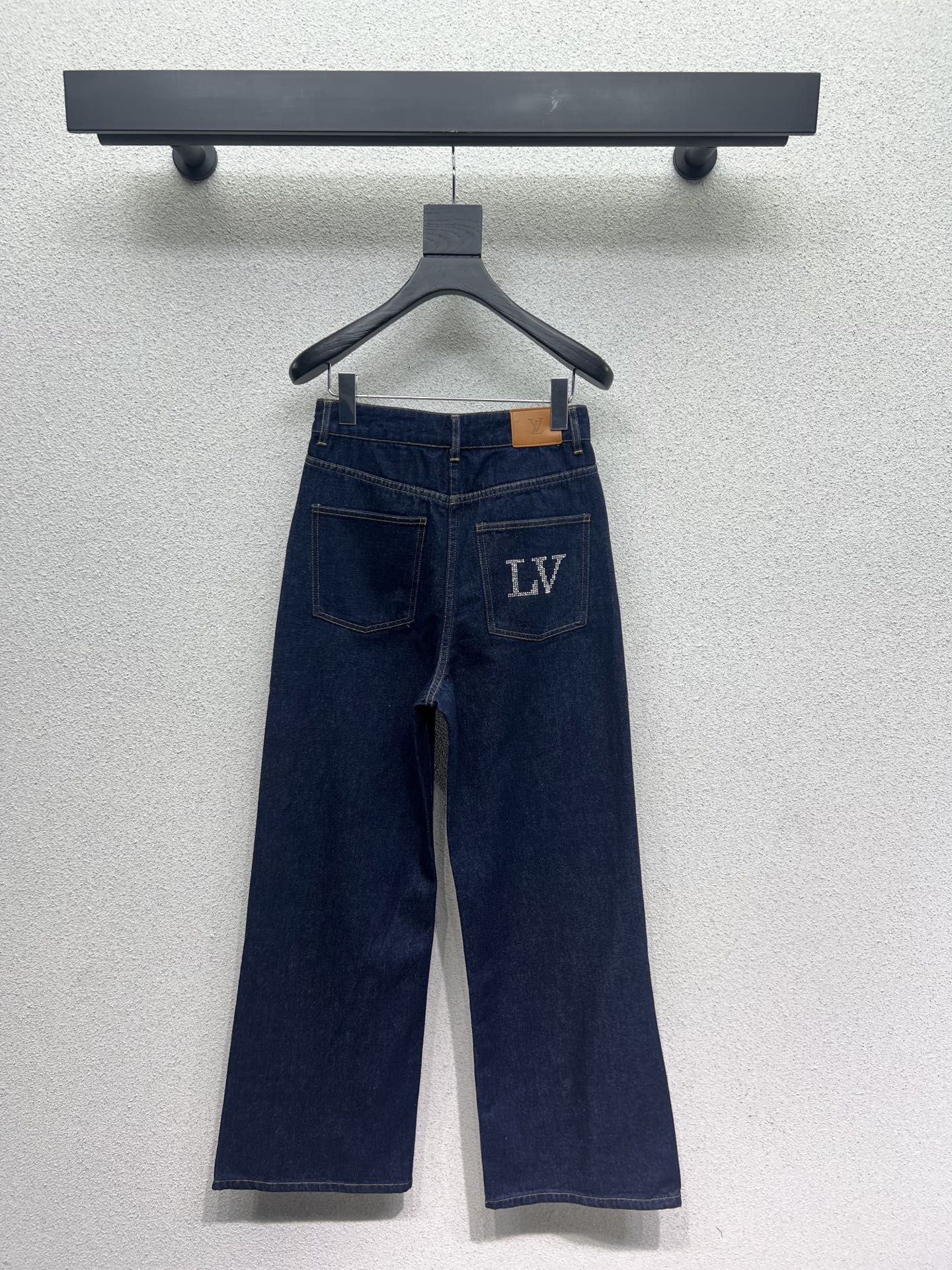 Louis 25fw all-match jeans
