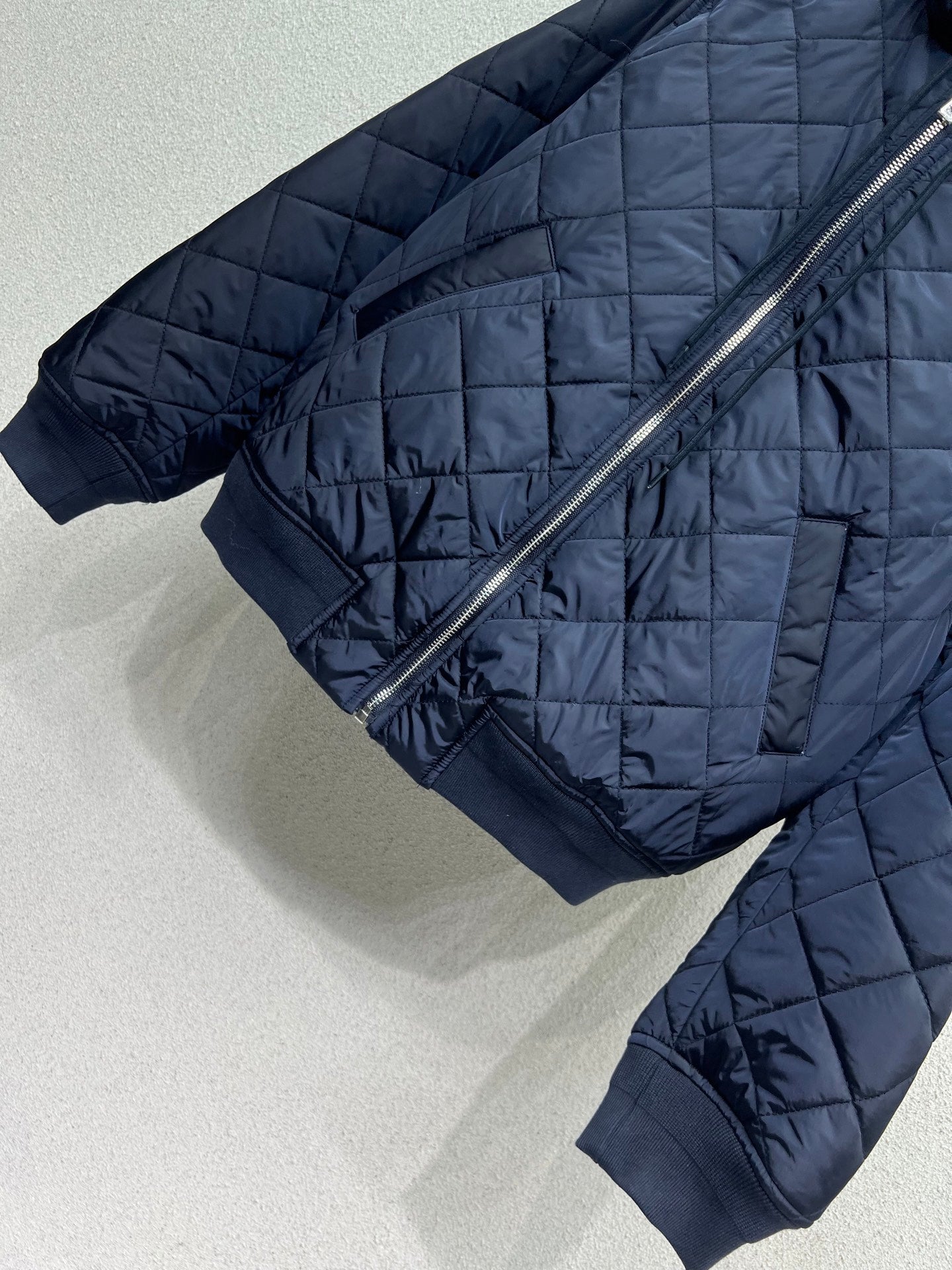 Pra 25fw down jacket