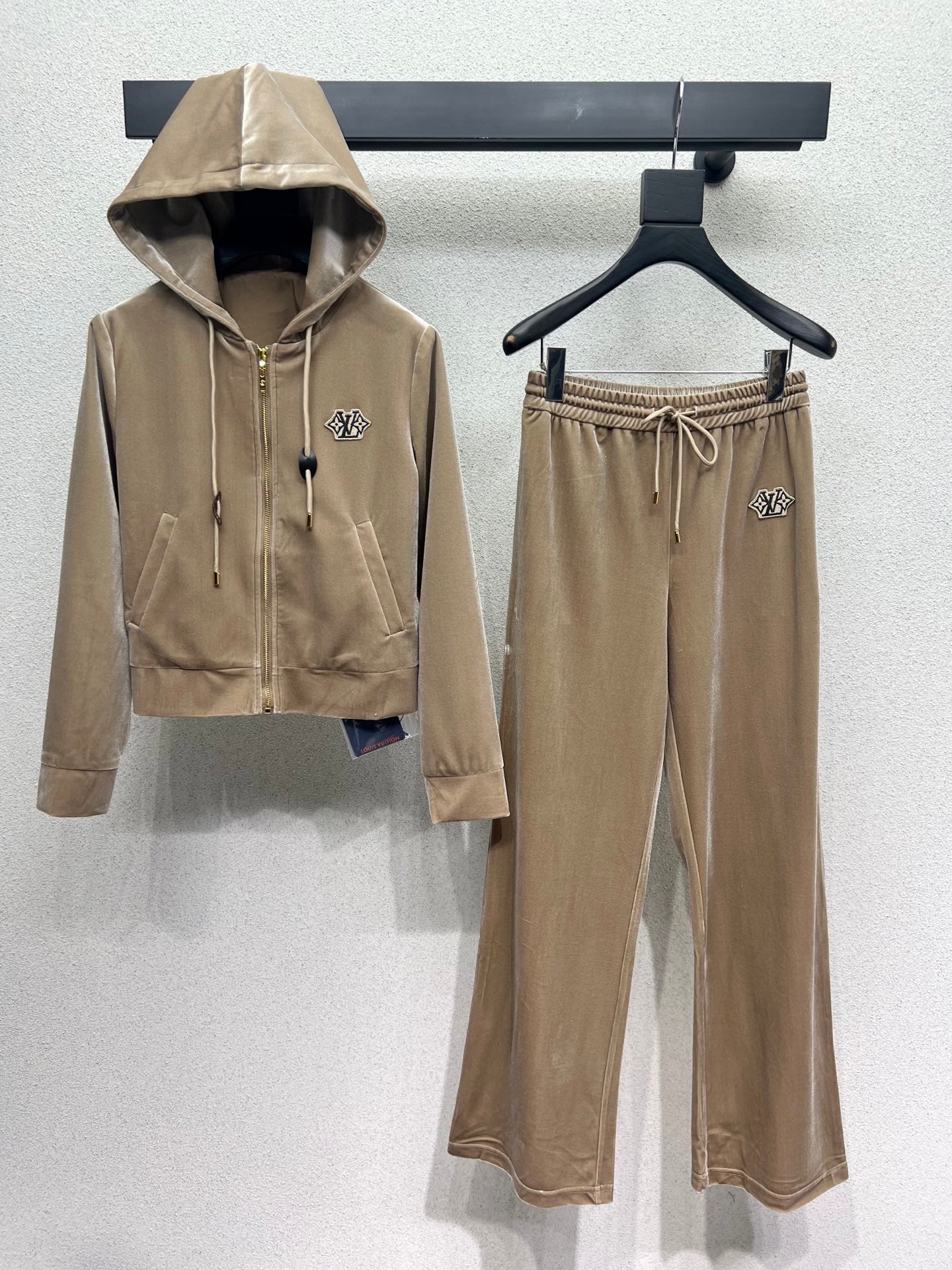 Louis 25fw leisure suit