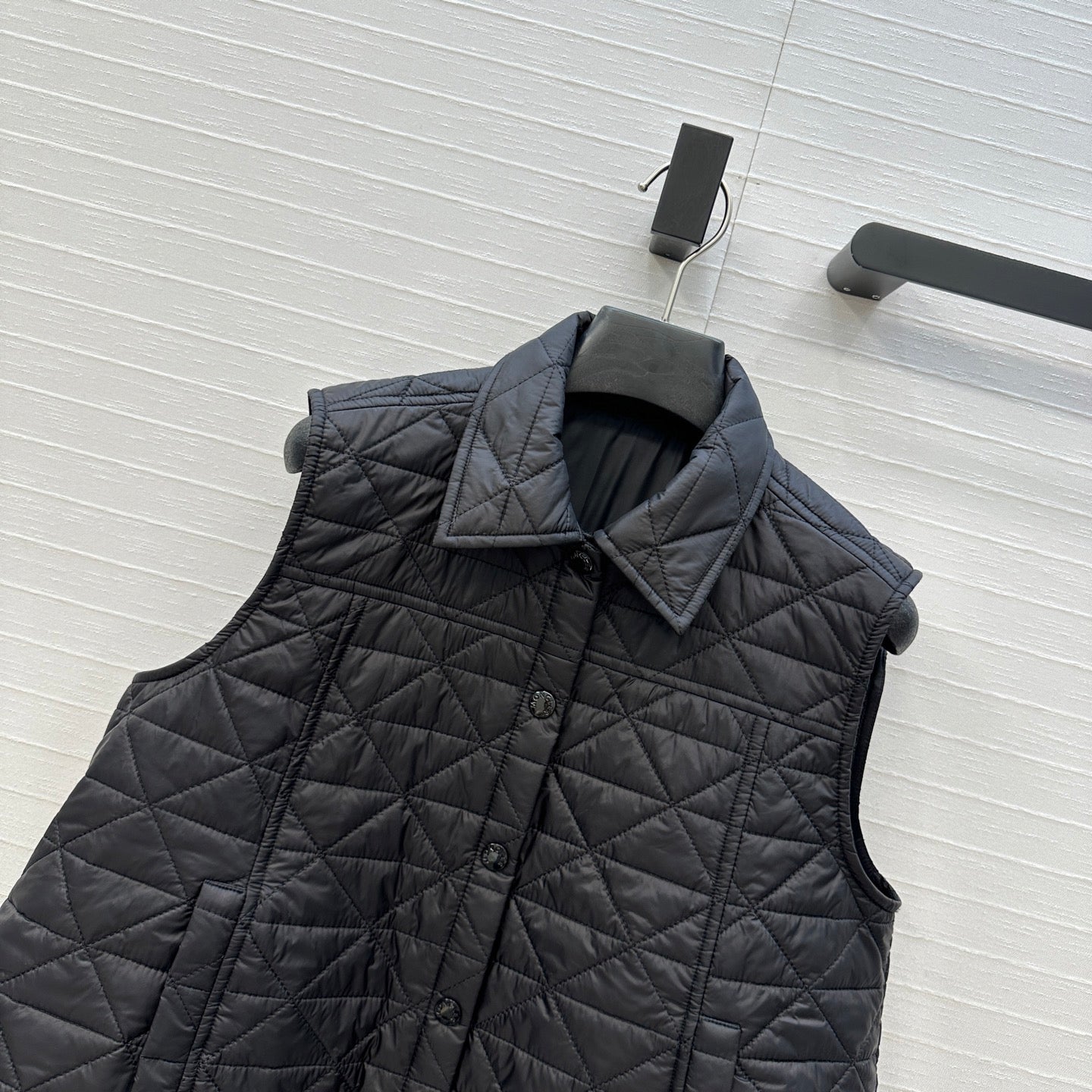 Mon 25fw all-match vest