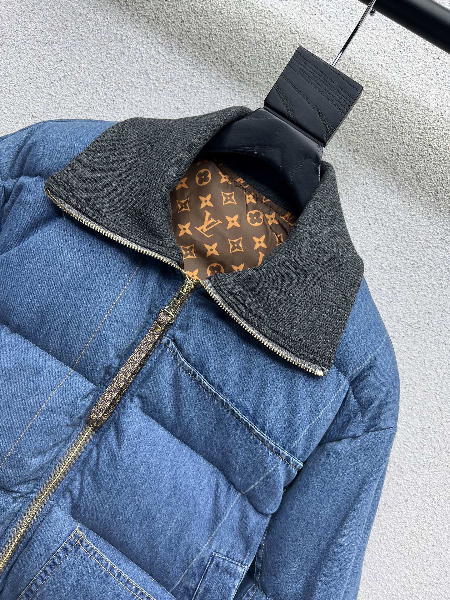 Louis 25fw down jacket