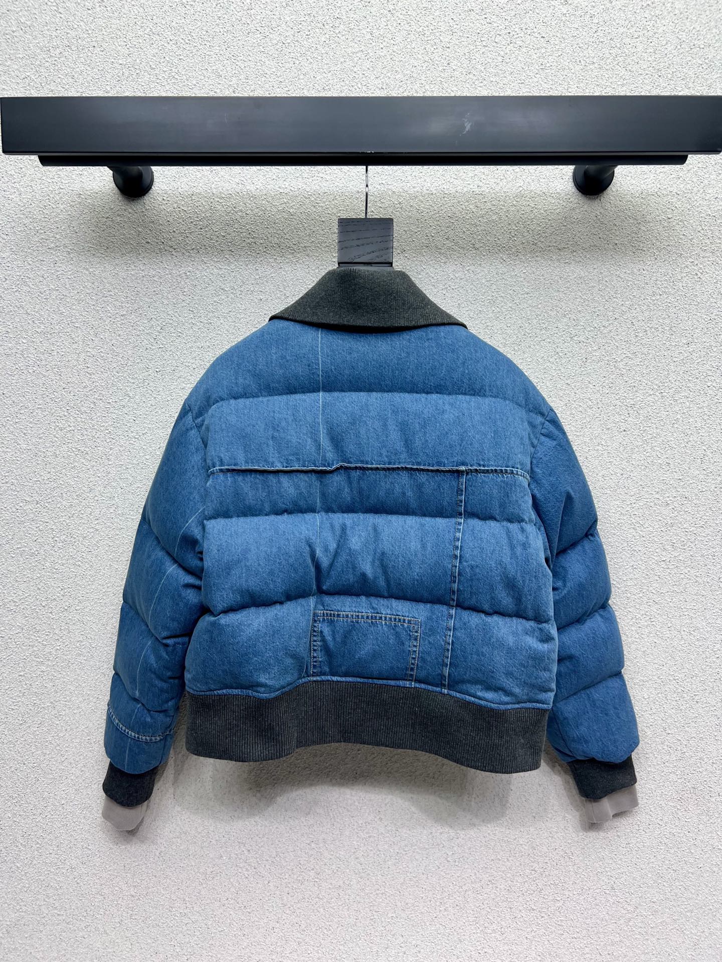 Louis 25fw down jacket