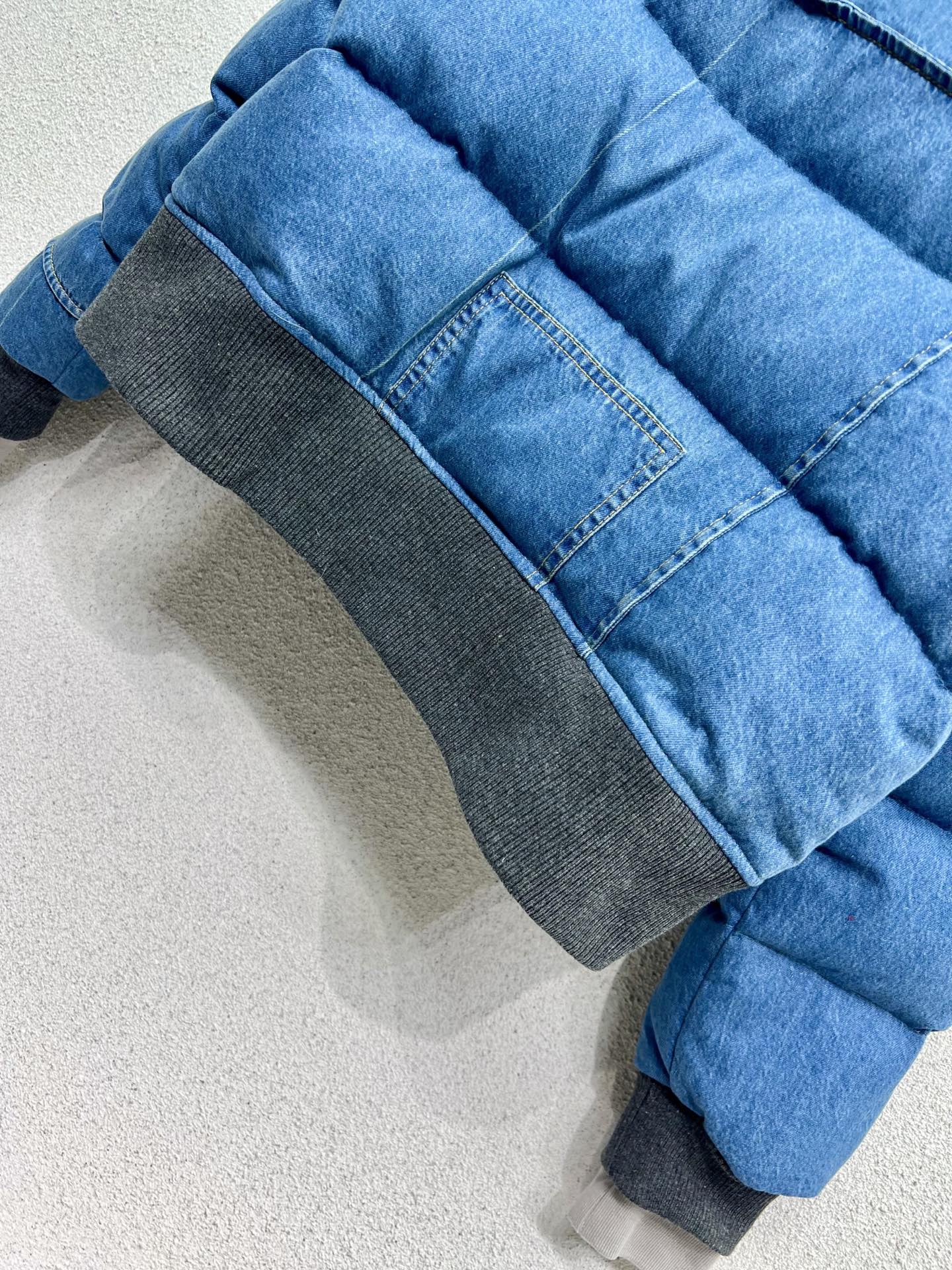 Louis 25fw down jacket