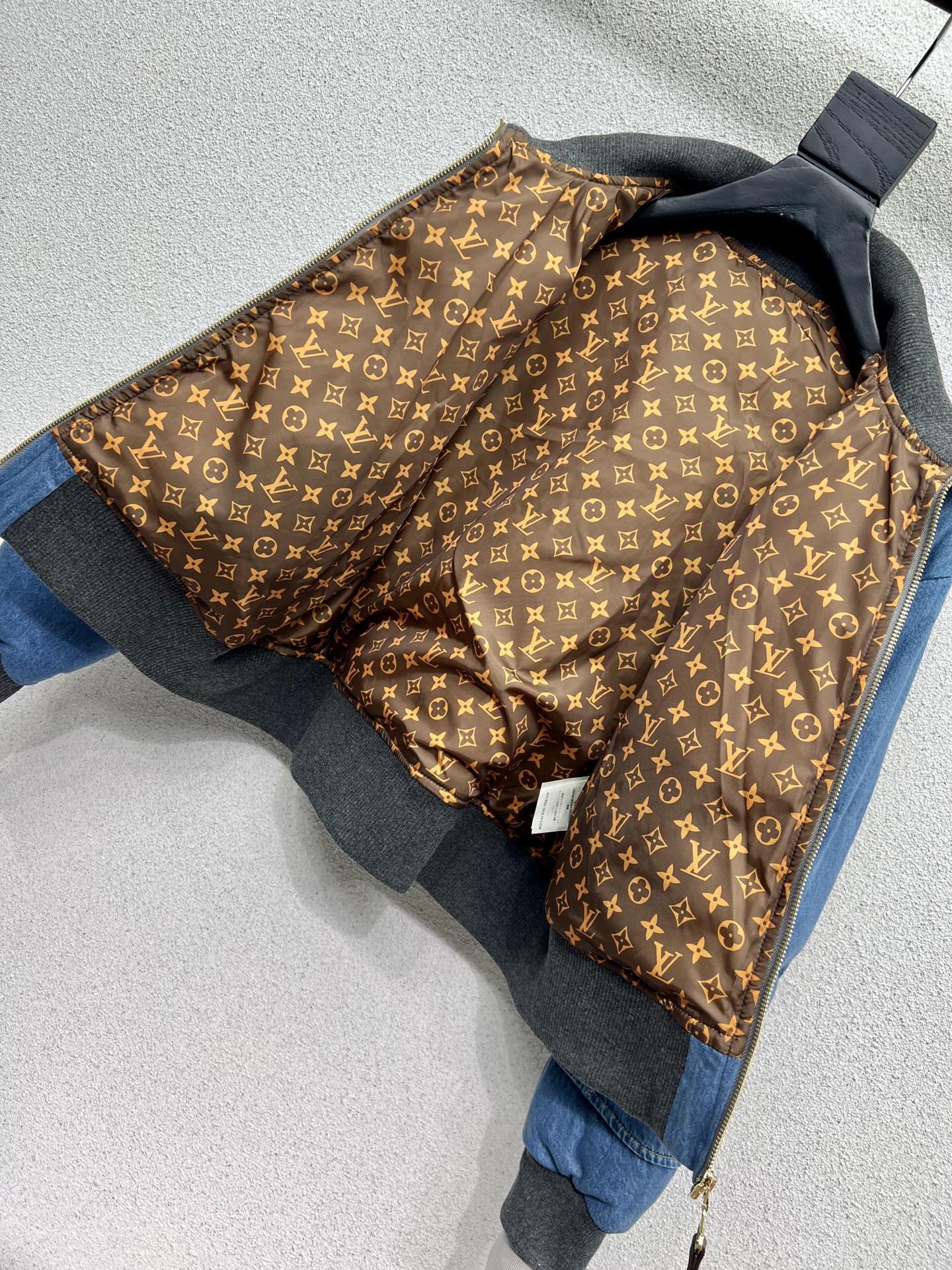 Louis 25fw down jacket