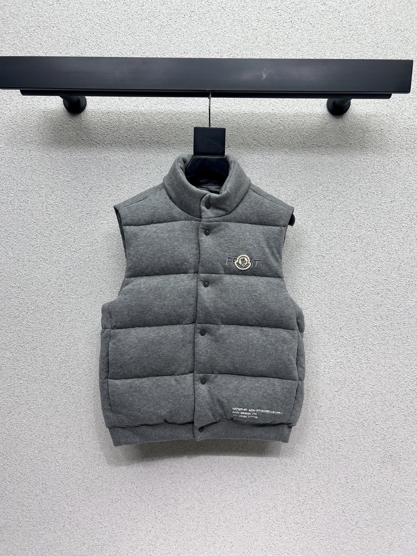 Mon 25fw all-match vest