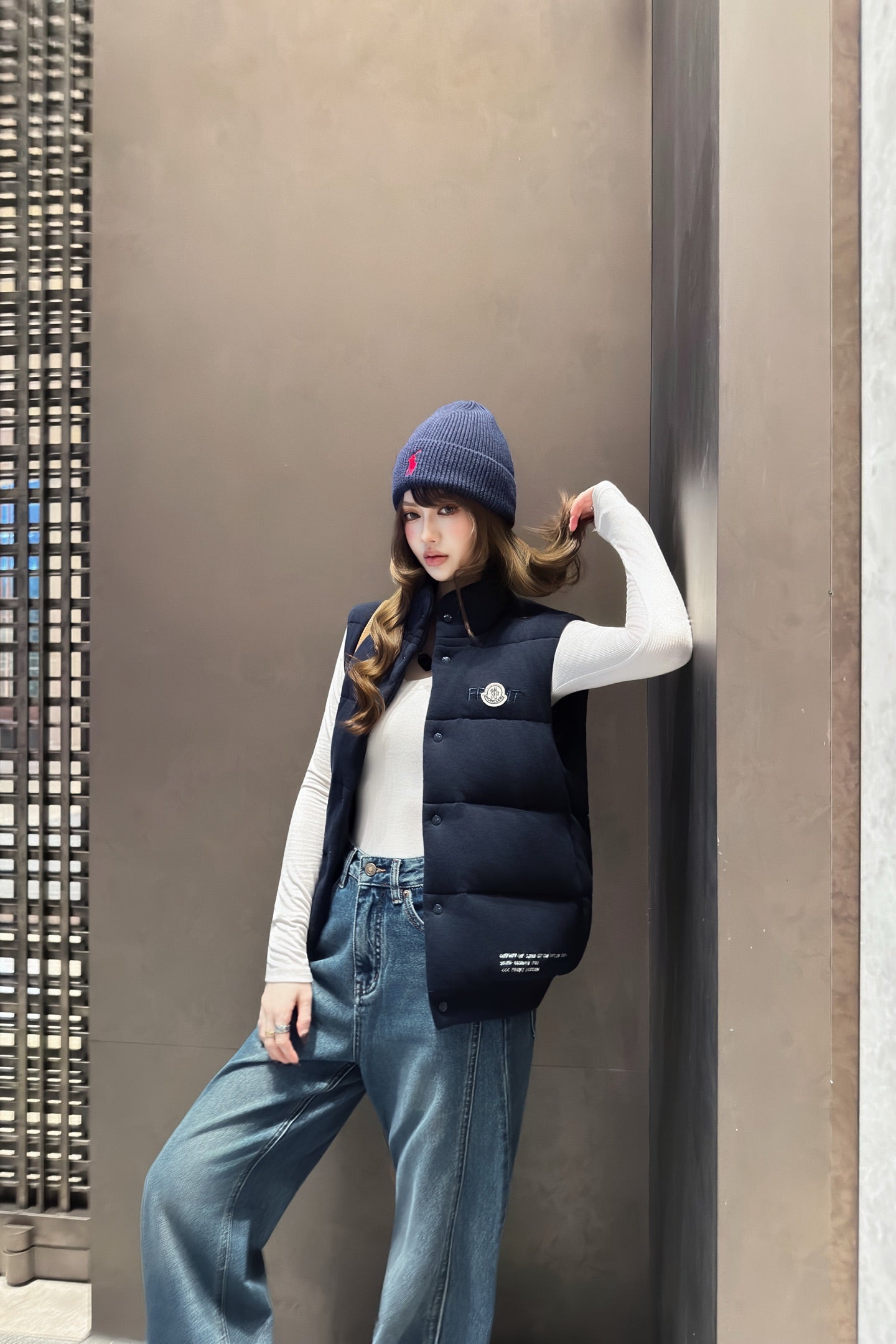 Mon 25fw all-match vest