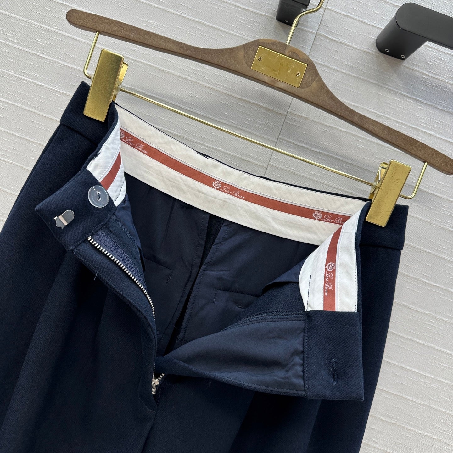 Loro 25fw Lleisure pants