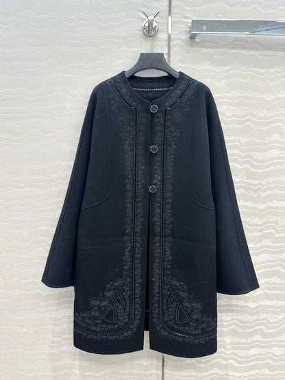 Herm 25f embroidered coat