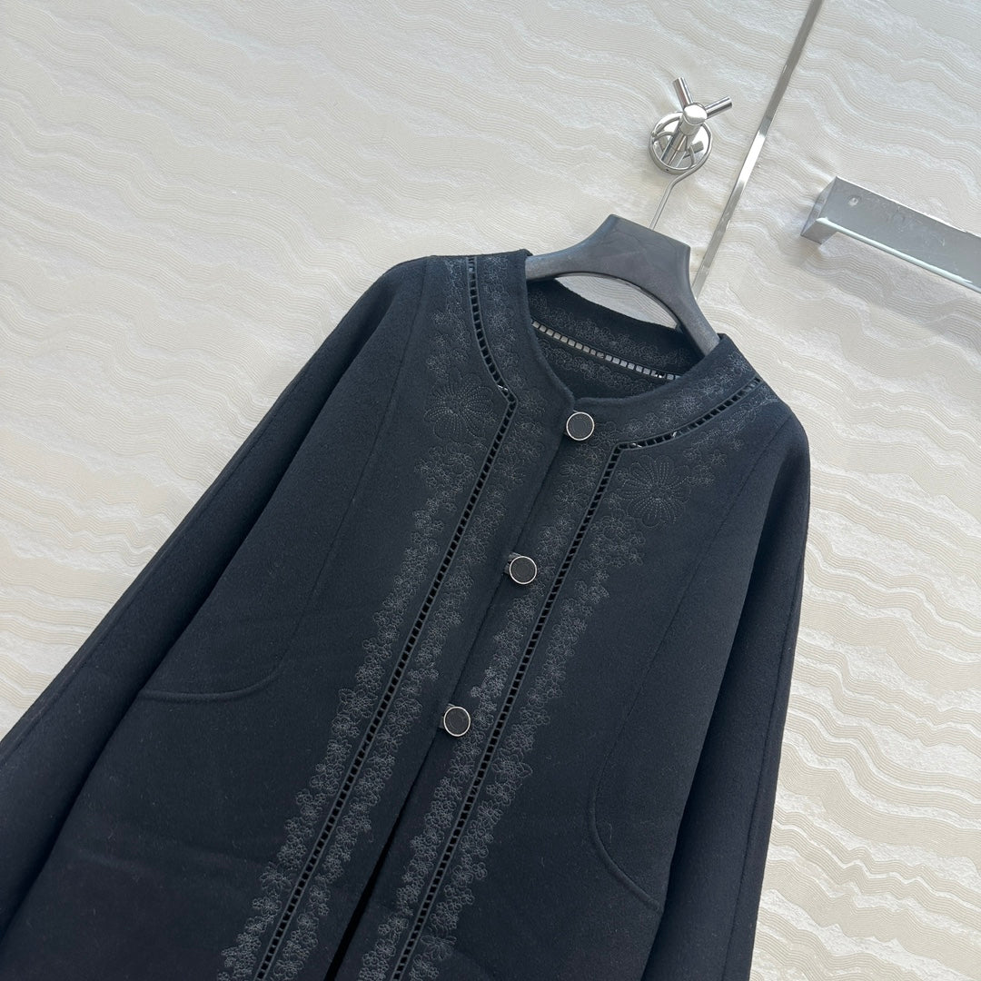 Herm 25f embroidered coat
