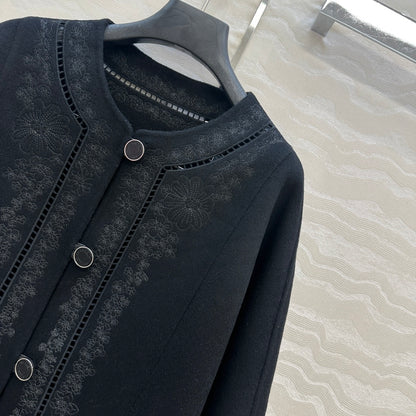 Herm 25f embroidered coat
