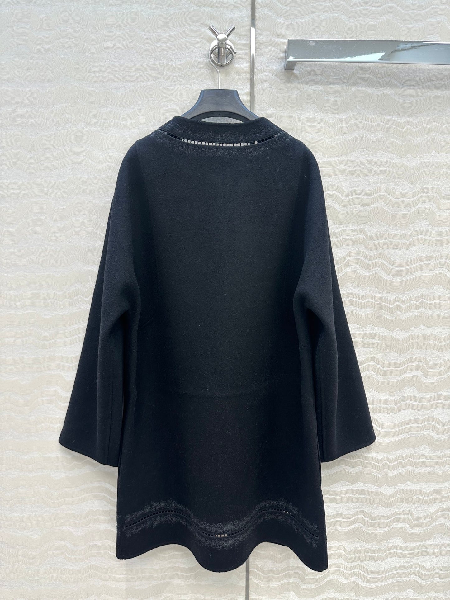 Herm 25f embroidered coat