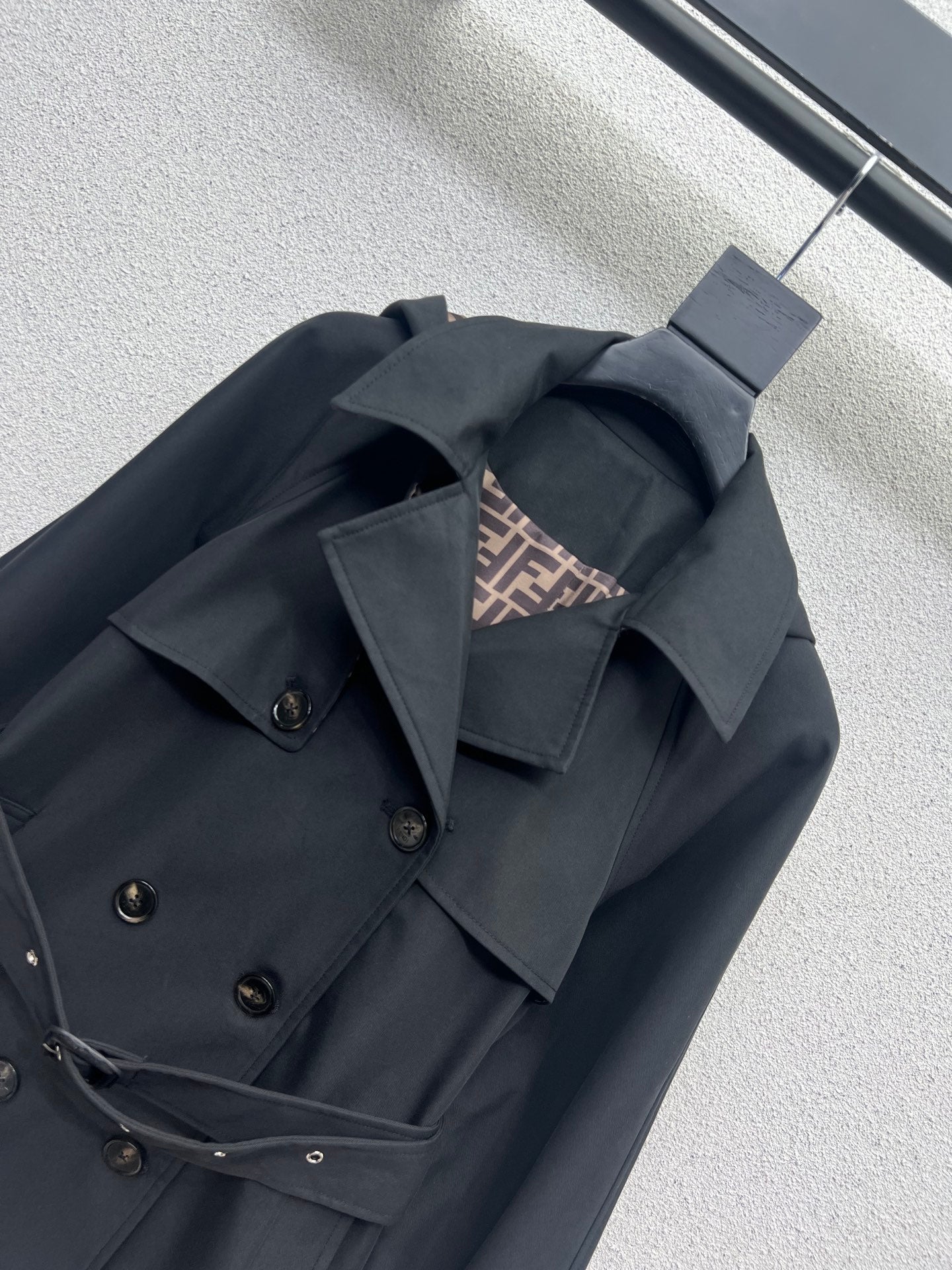 Fend 25fw trench coat