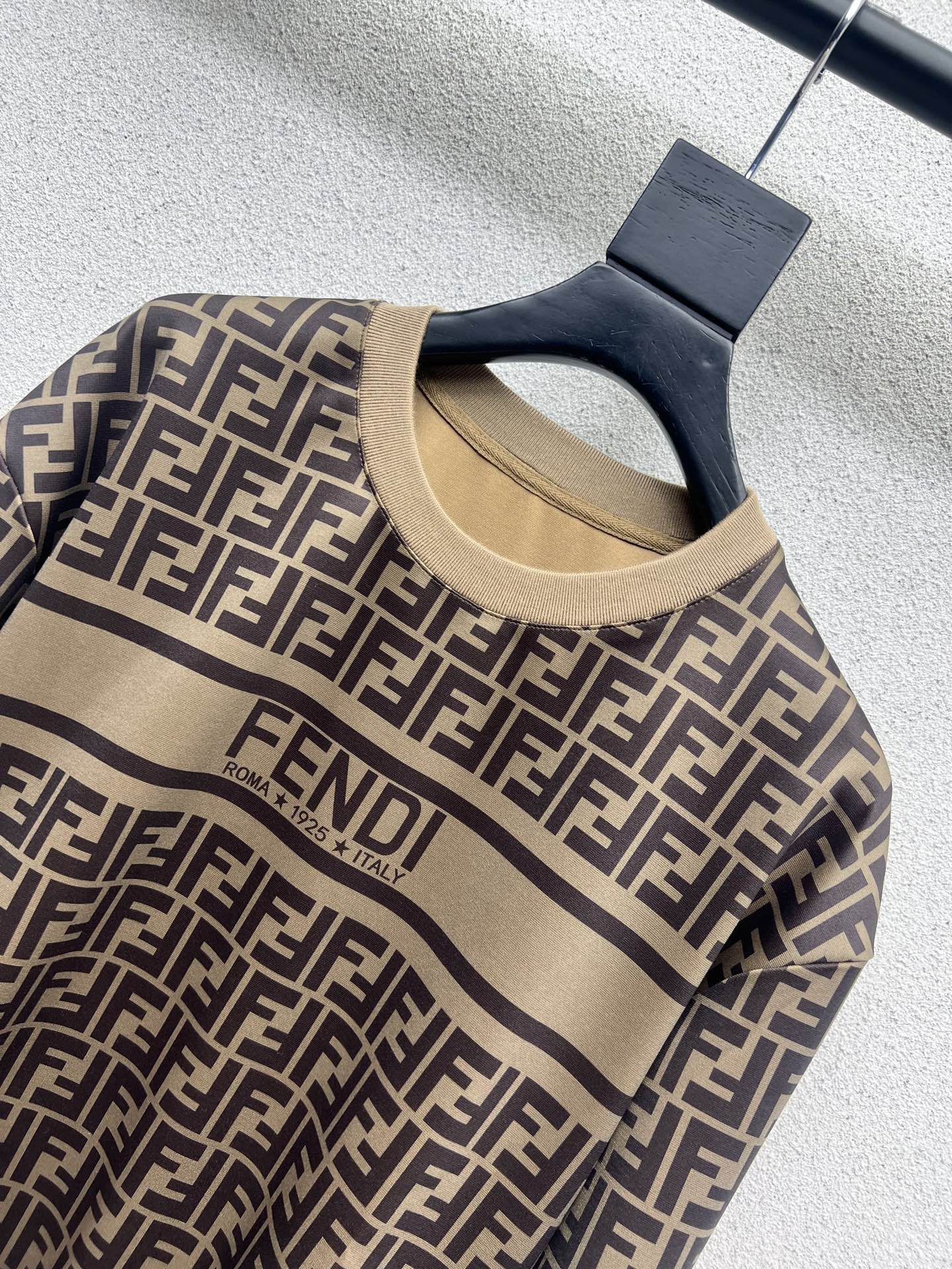 Fend 25fw sweatshirt suit
