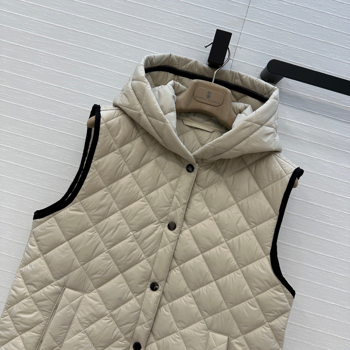 Brune 25fw hoodie vest