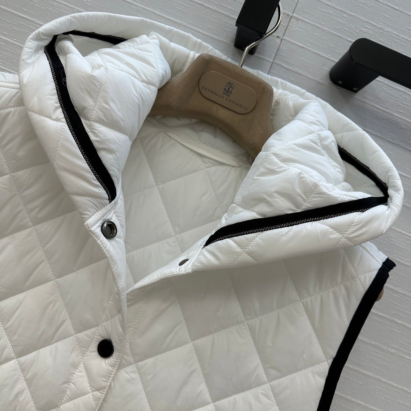 Brune 25fw hoodie vest